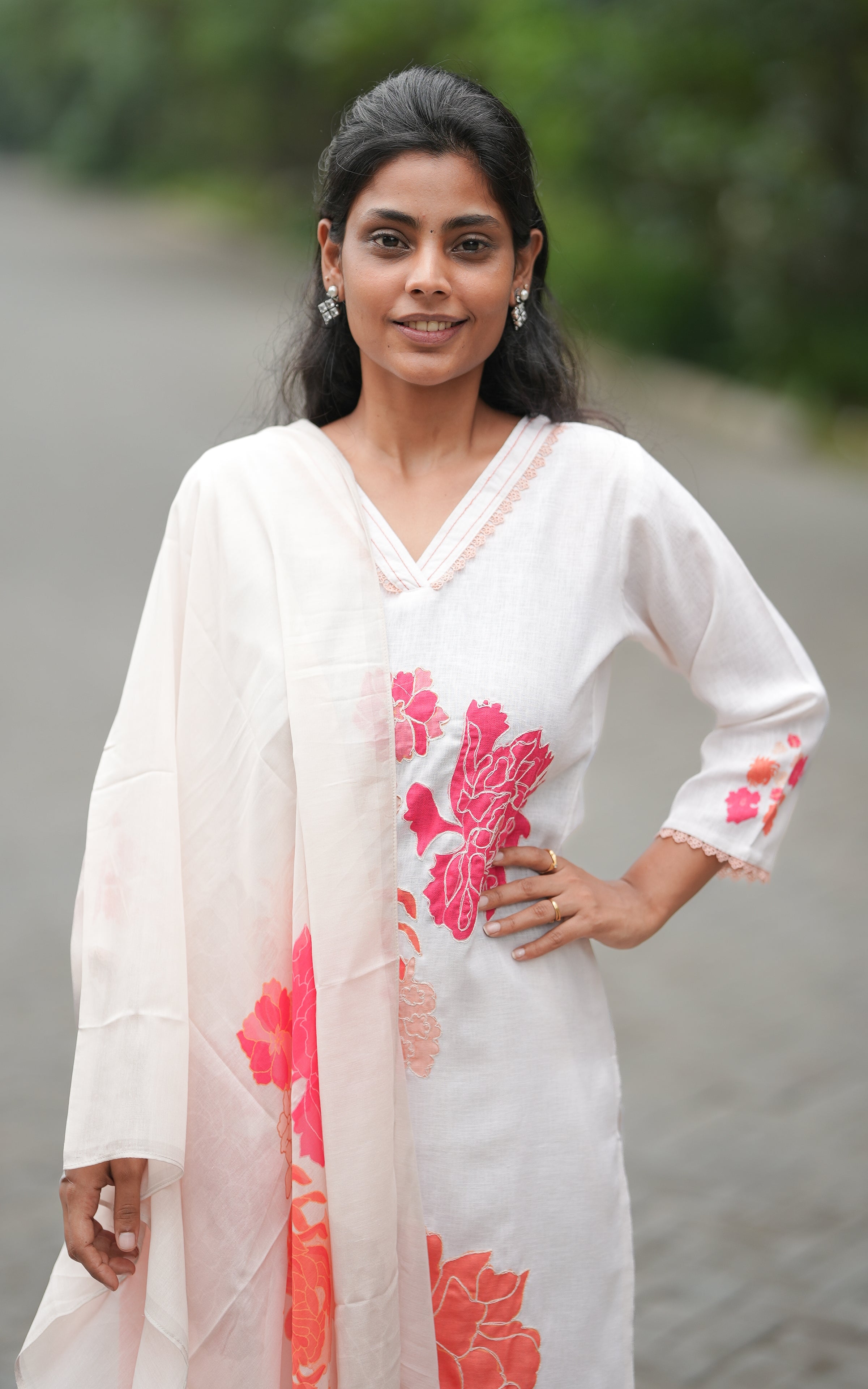 Glory White (Kurti+Pant+Dupatta) KURTIS instore