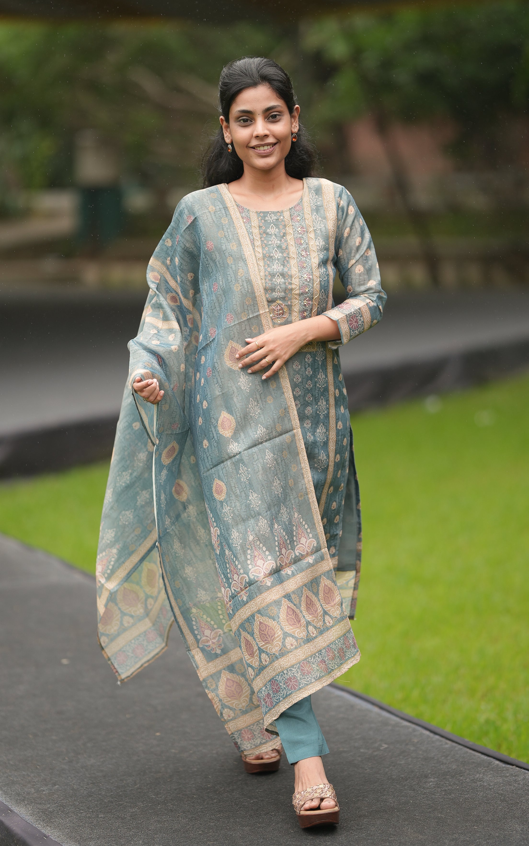 Tulasi (Kurti+Pant+Dupatta) KURTI SET Instore