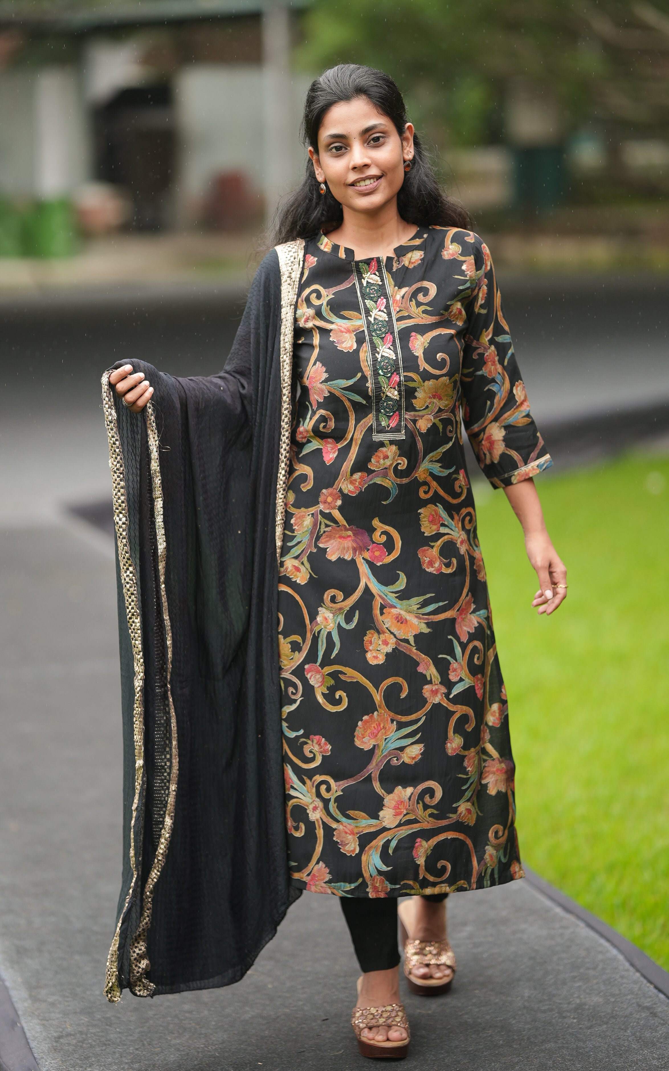 Agalvili (Kurti+Pant+Dupatta) KURTIS instore