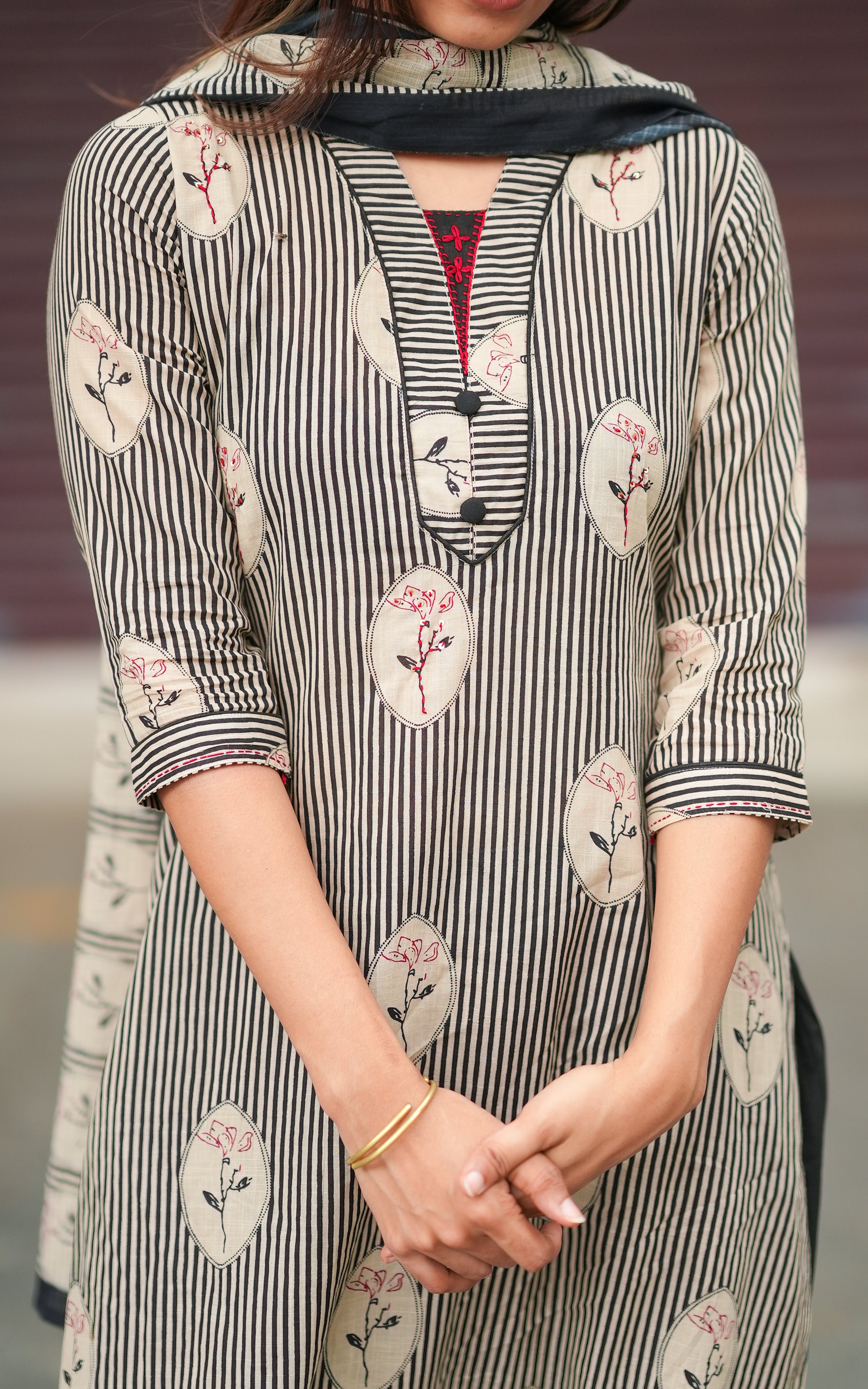 Velichapoove B (Kurti+Pant+Dupatta)