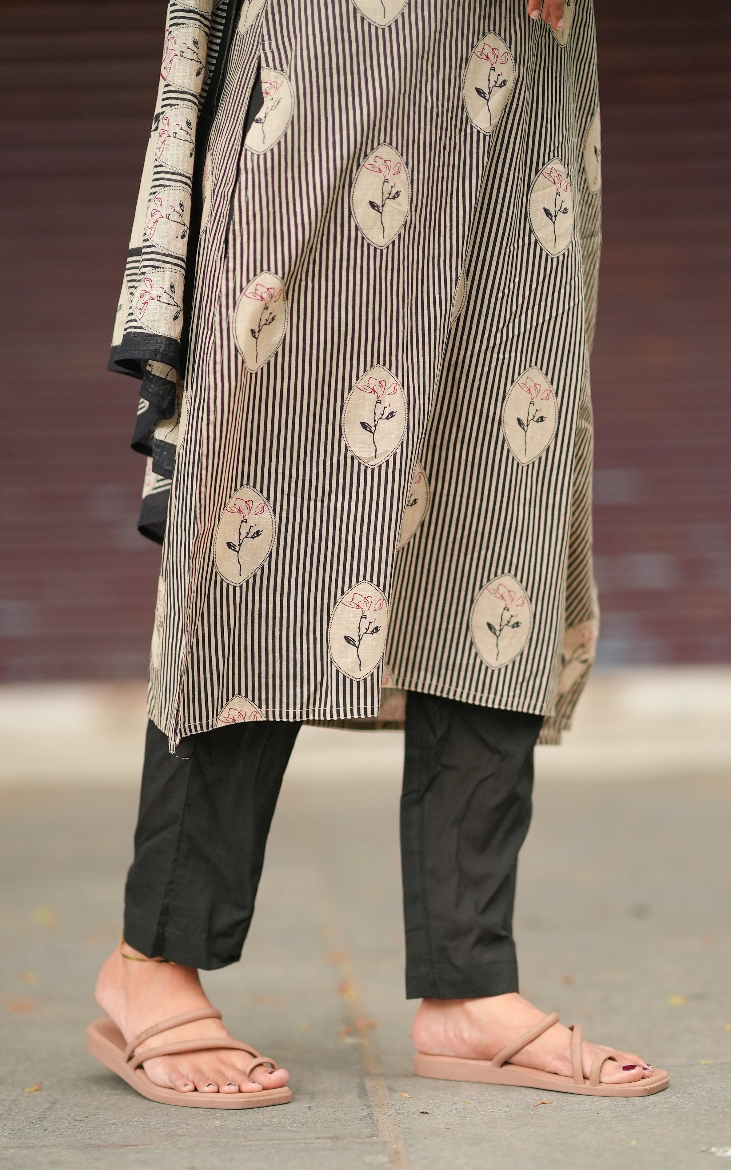 Velichapoove B (Kurti+Pant+Dupatta)