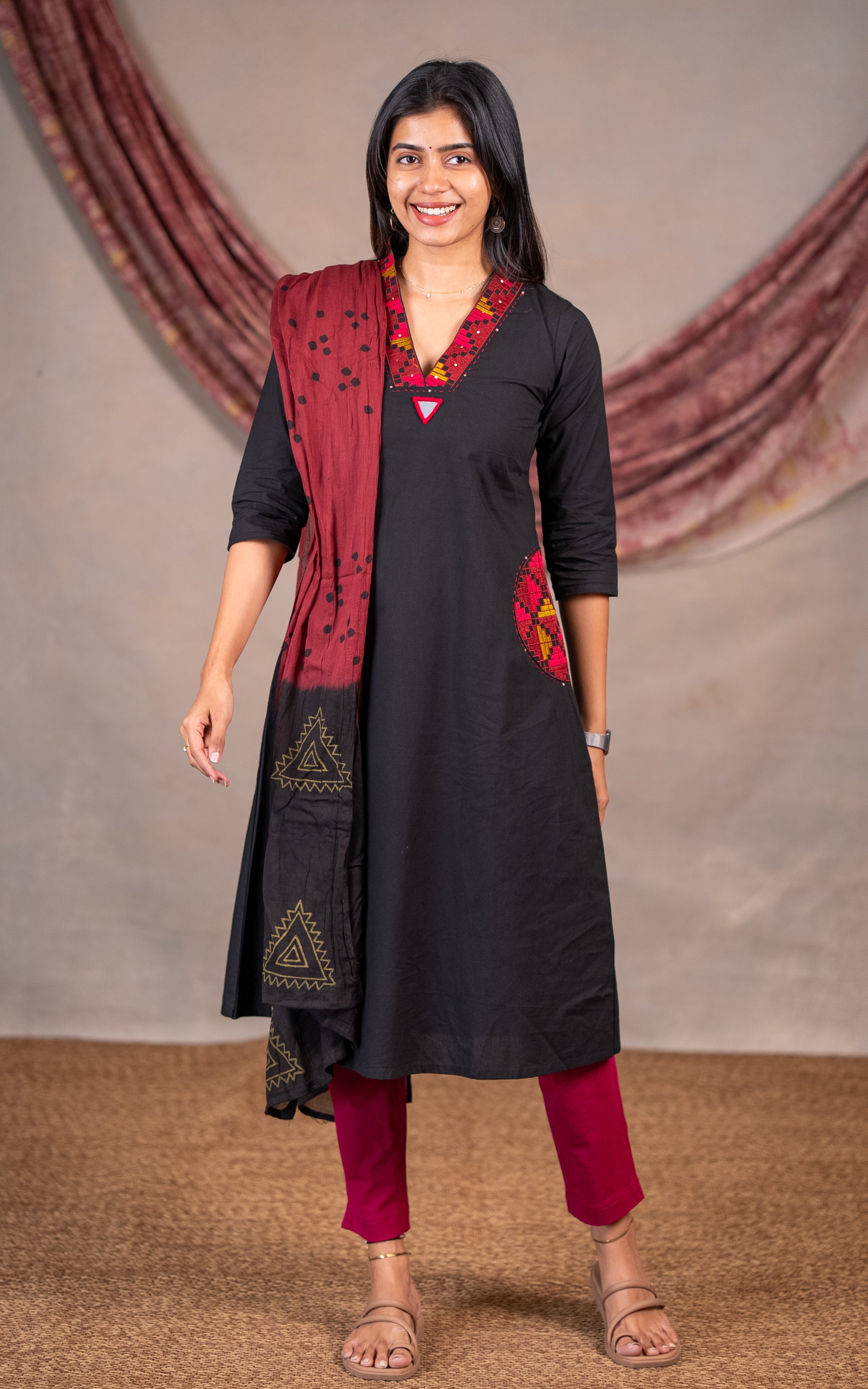 Cotton Black Kurti with V Neck, Double Side Pockets and Handblock Dupatta – Comfortable Ethnic and Work Wear