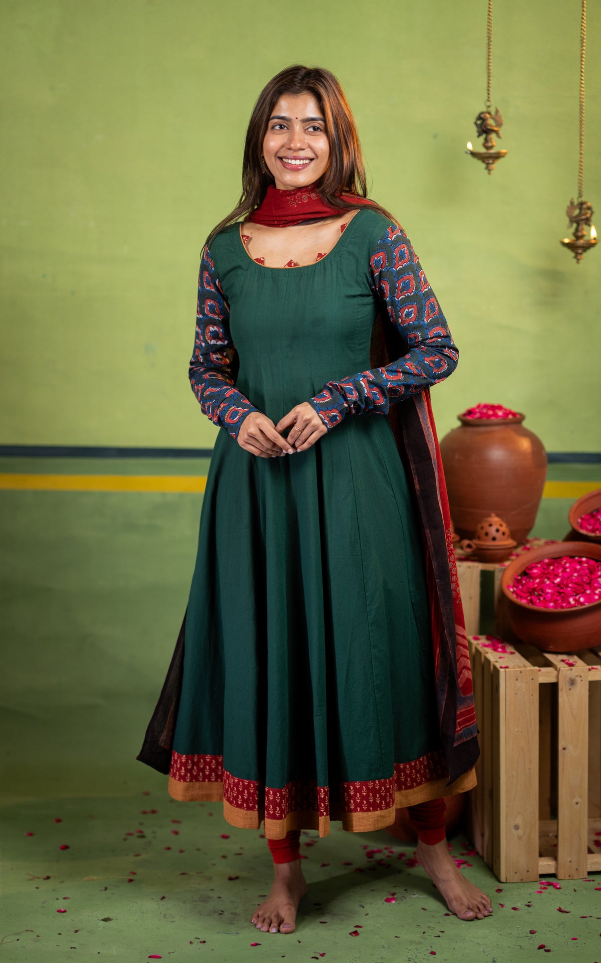 Main Character Vibes C (Kurti+Dupatta)