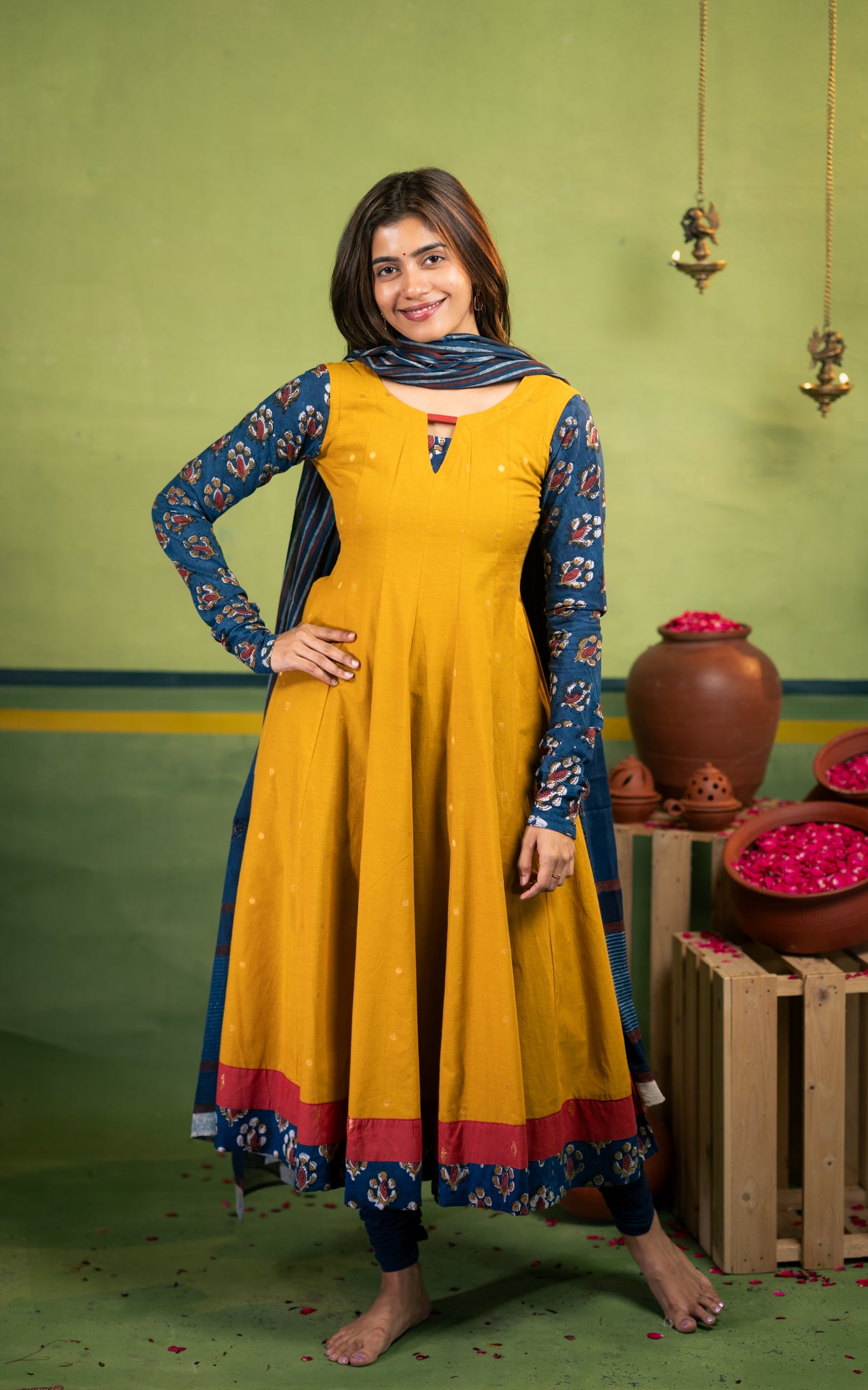 Main Character Vibes B (Kurti+Dupatta)