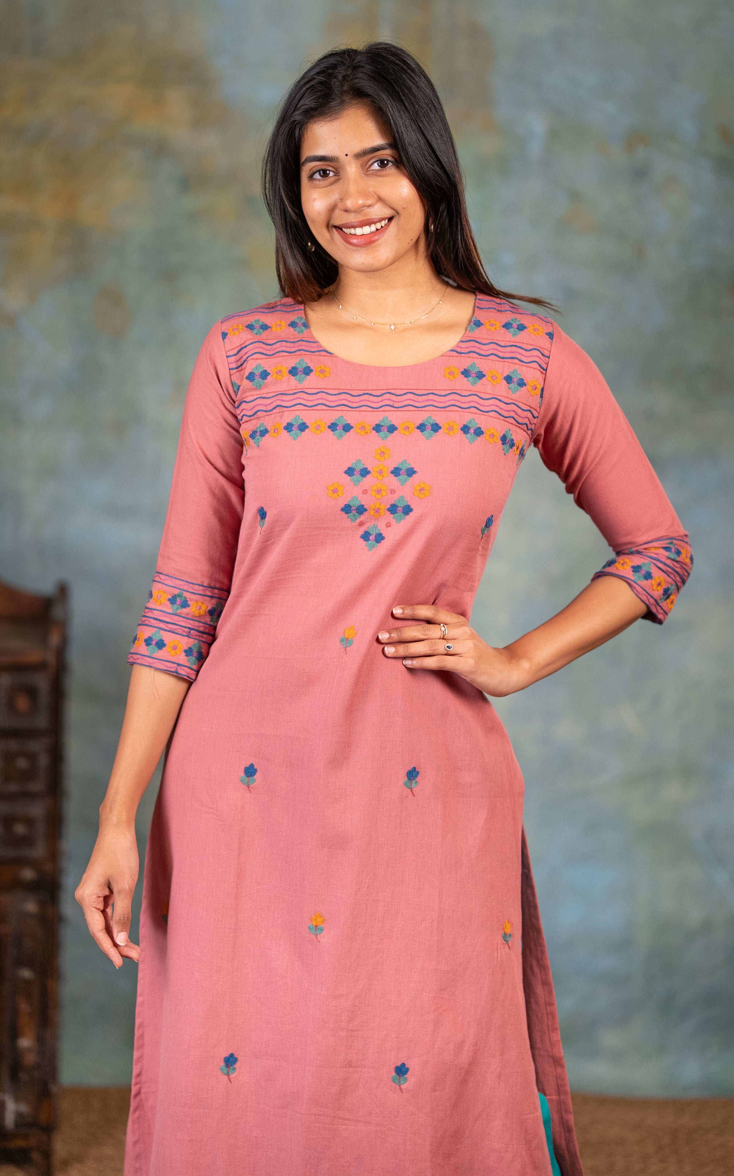 Lashitha Pink