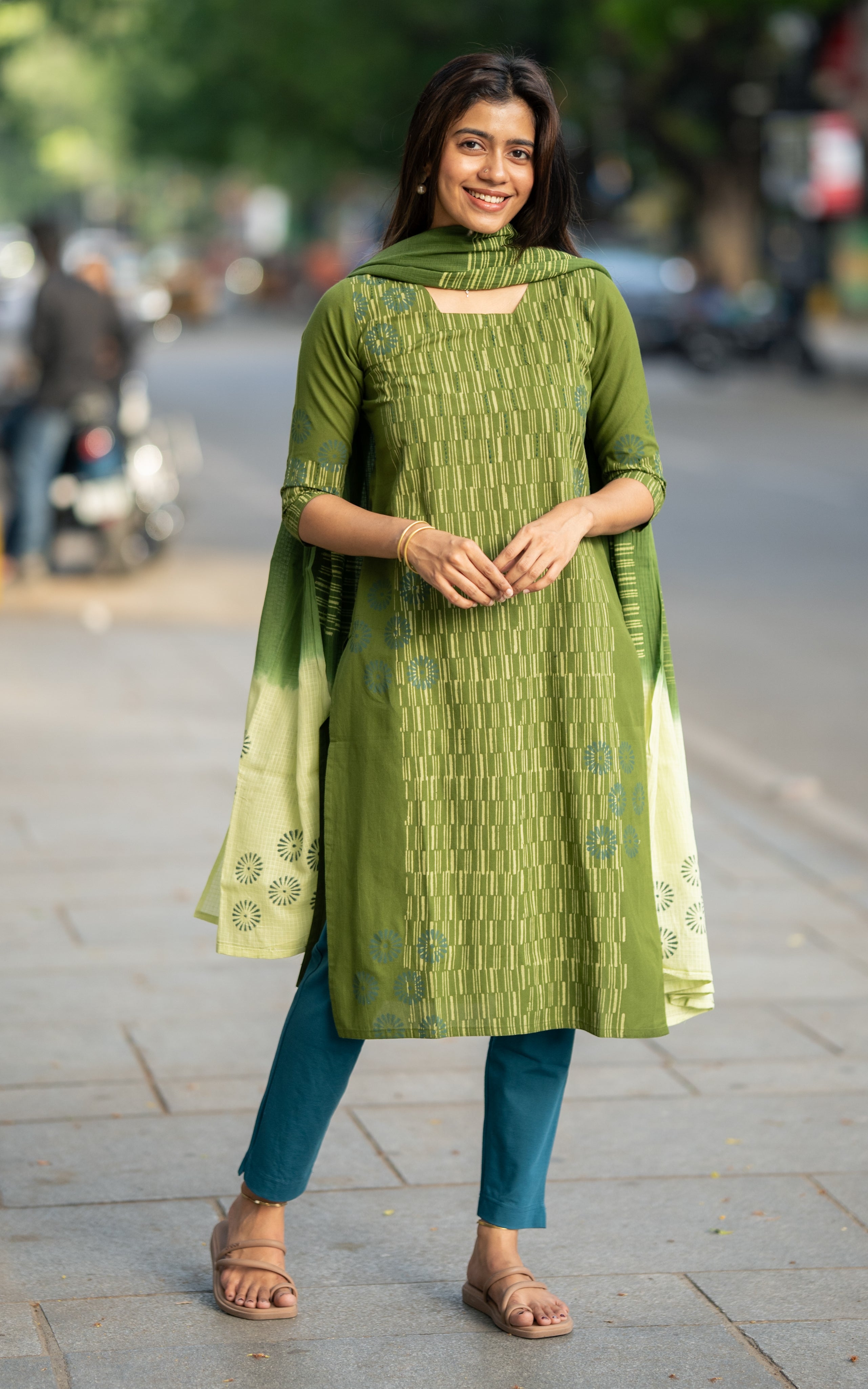 Avanthika A (Kurti+Dupatta)