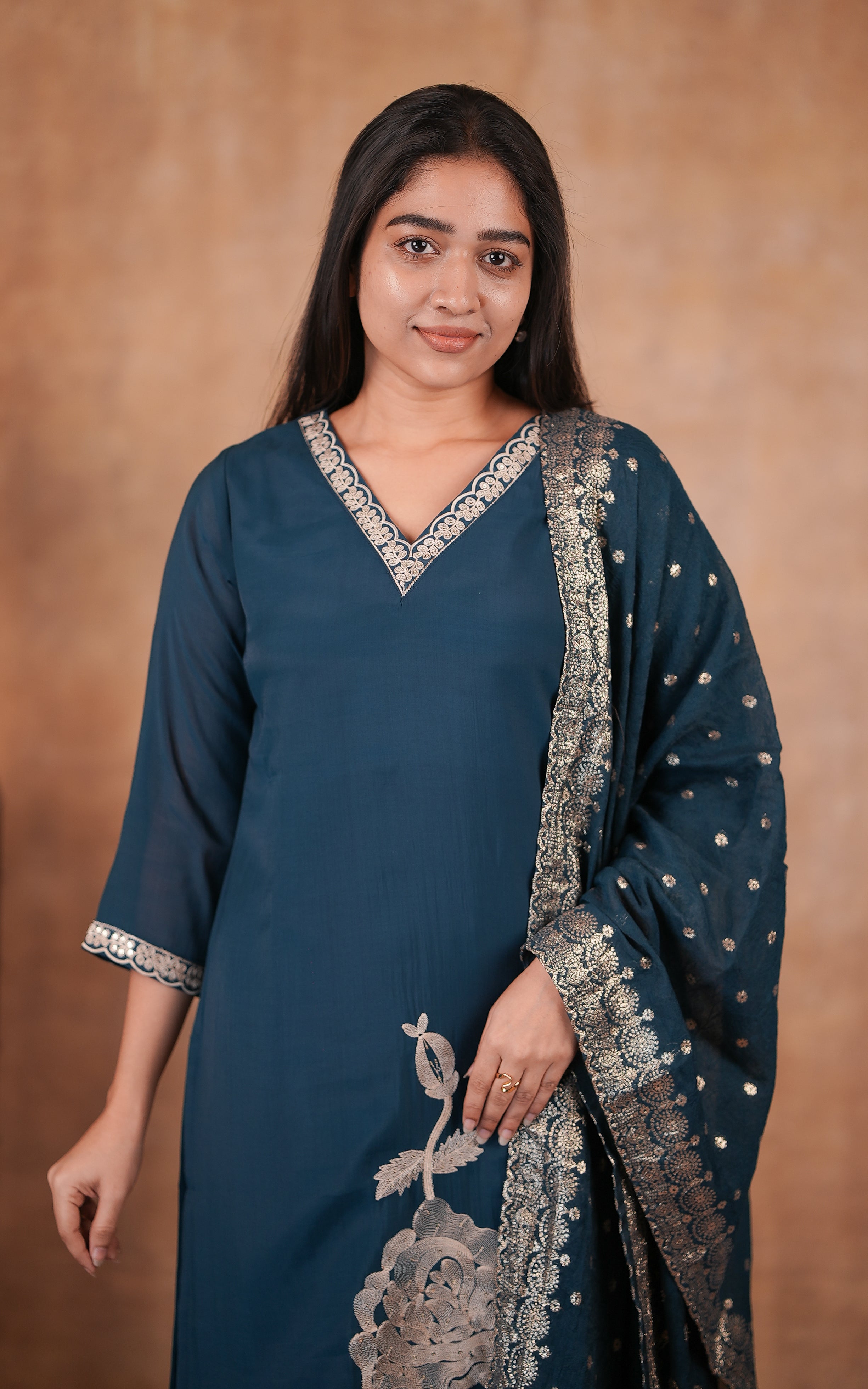 Nishmitha (Kurti+Pant+Dupatta)