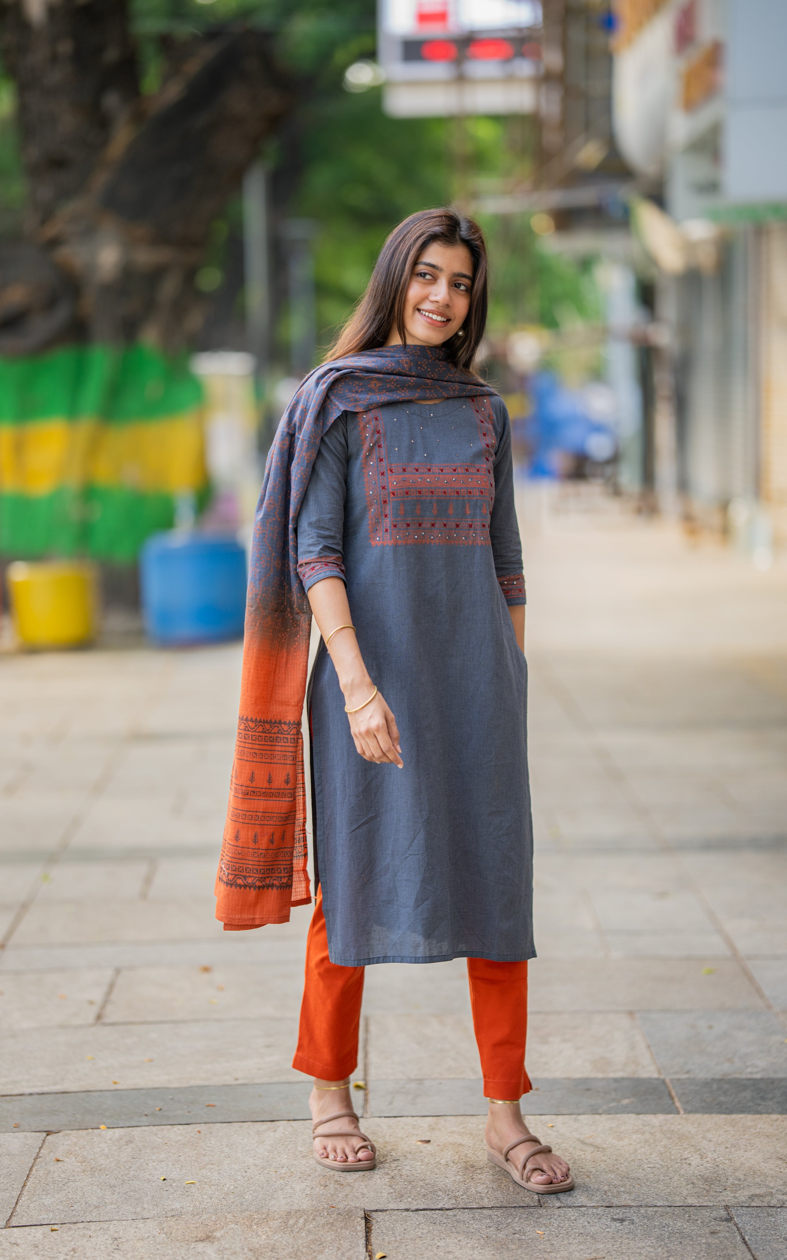 Miranjana Grey (Kurti+Dupatta)