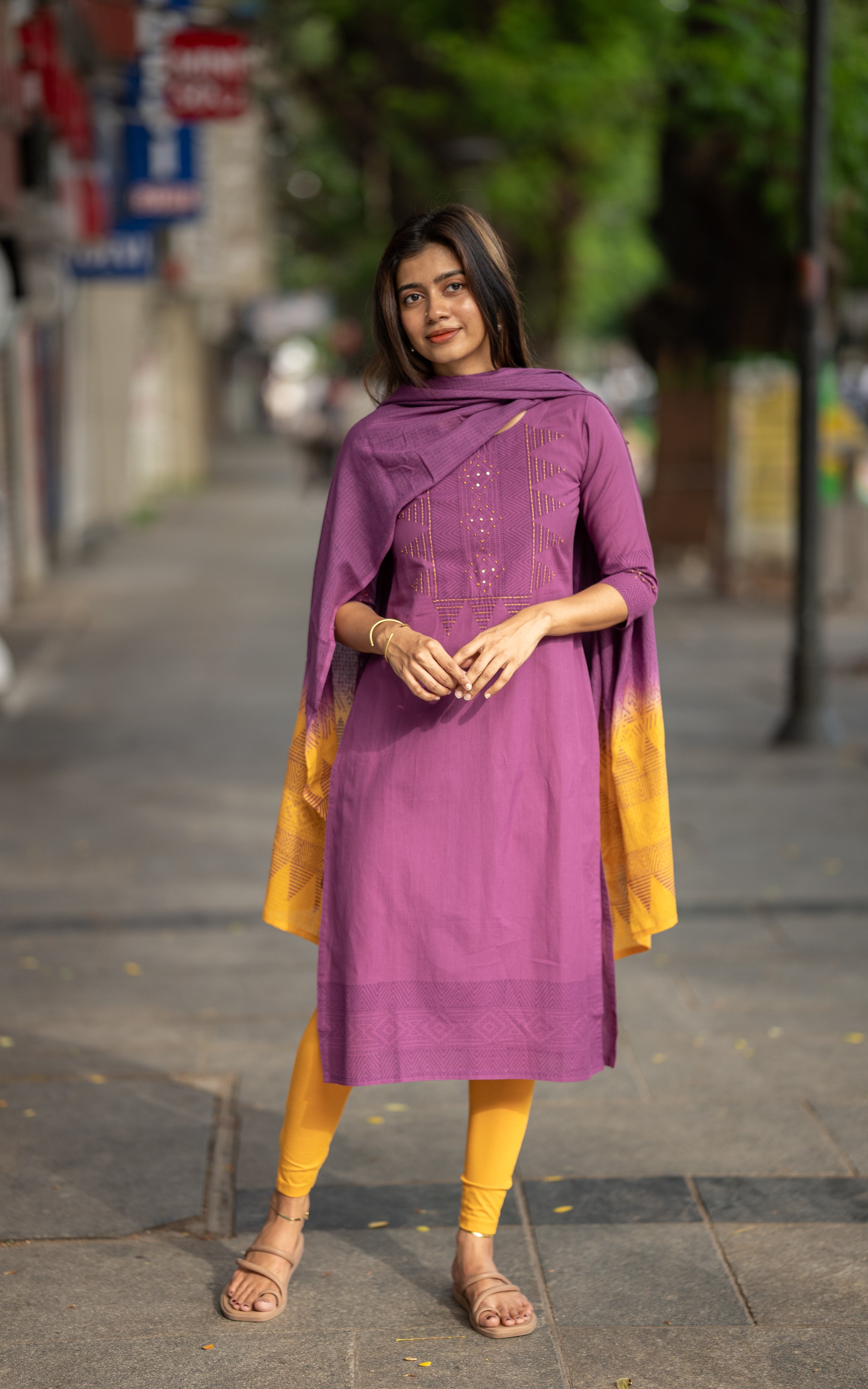 Rasiga (Kurti+Dupatta)