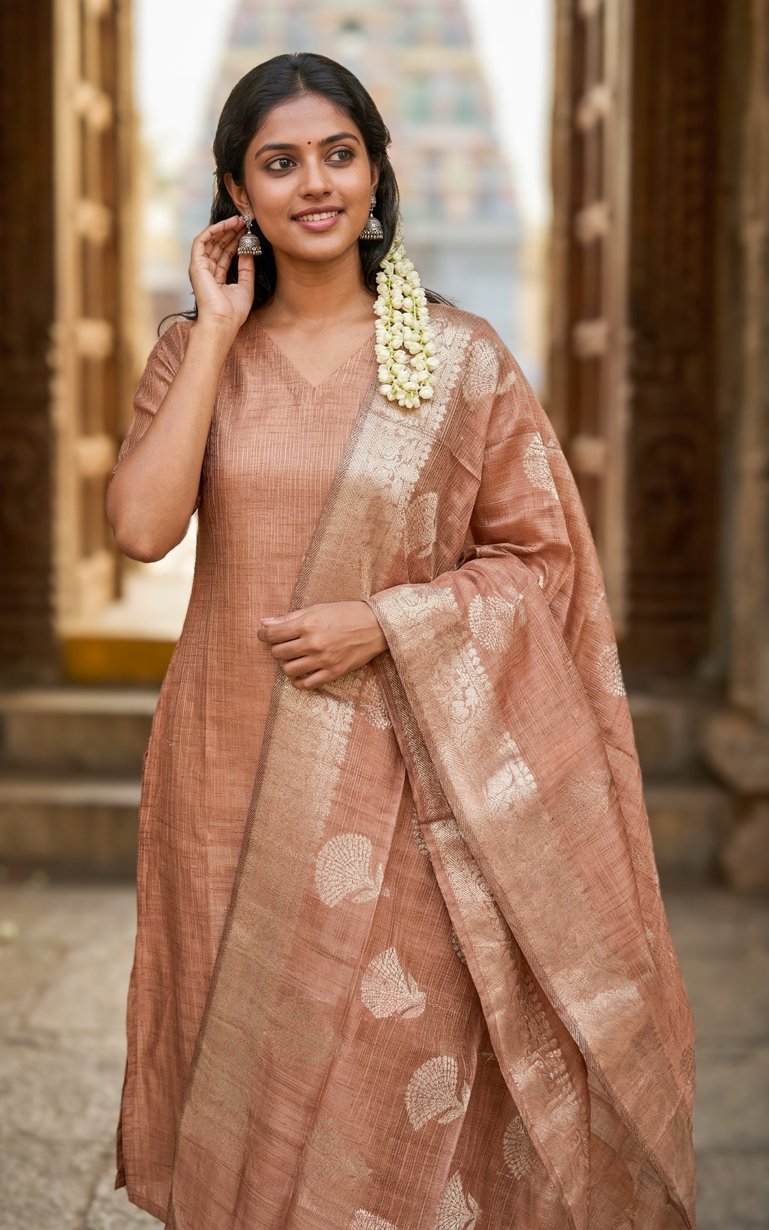 Vaanavi B (Kurti+Dupatta)