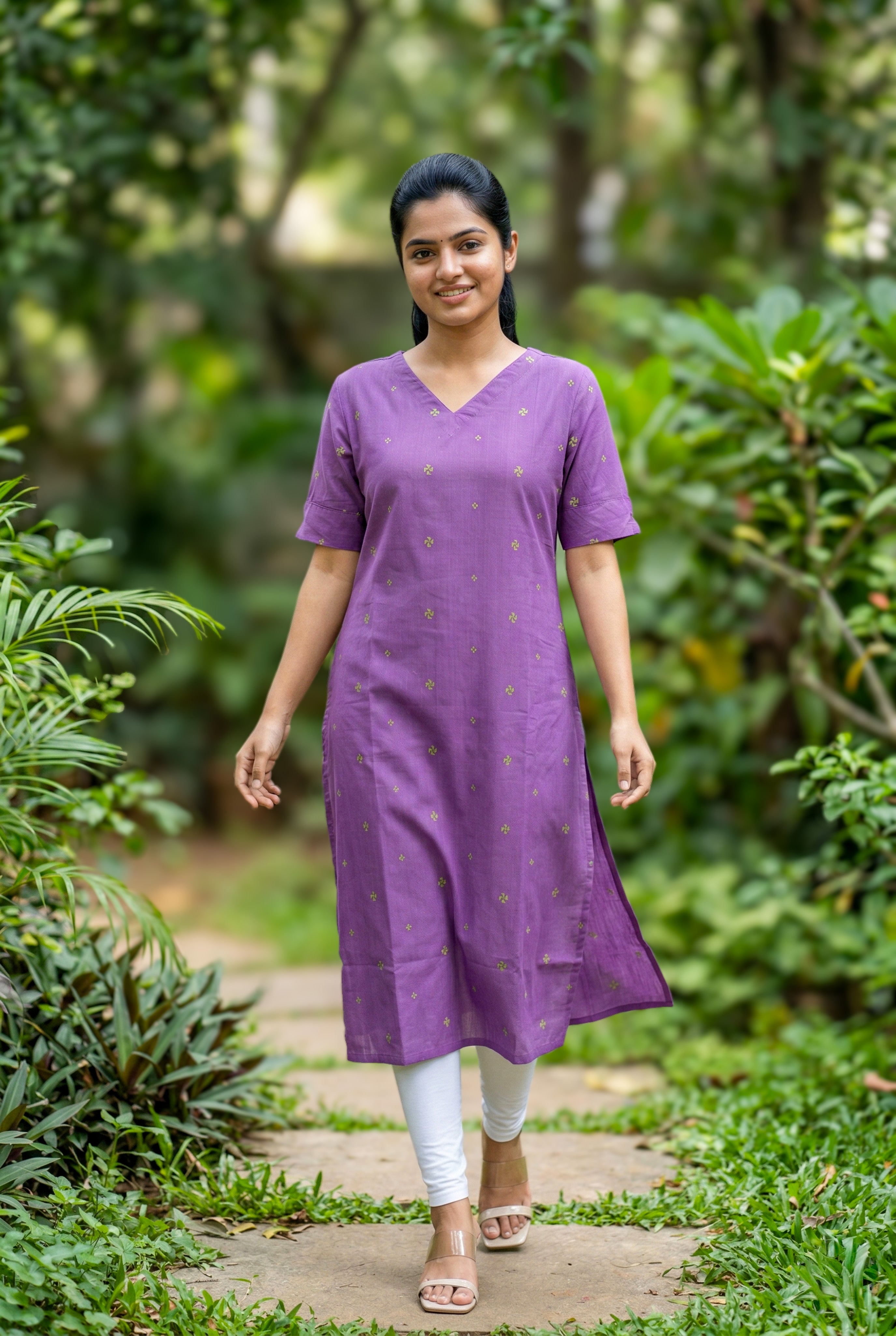 light purple cotton kurti daily wear
comfortable straight cut kurti
casual cotton kurti with cutwork sleeves
soft cotton kurti for everyday wear