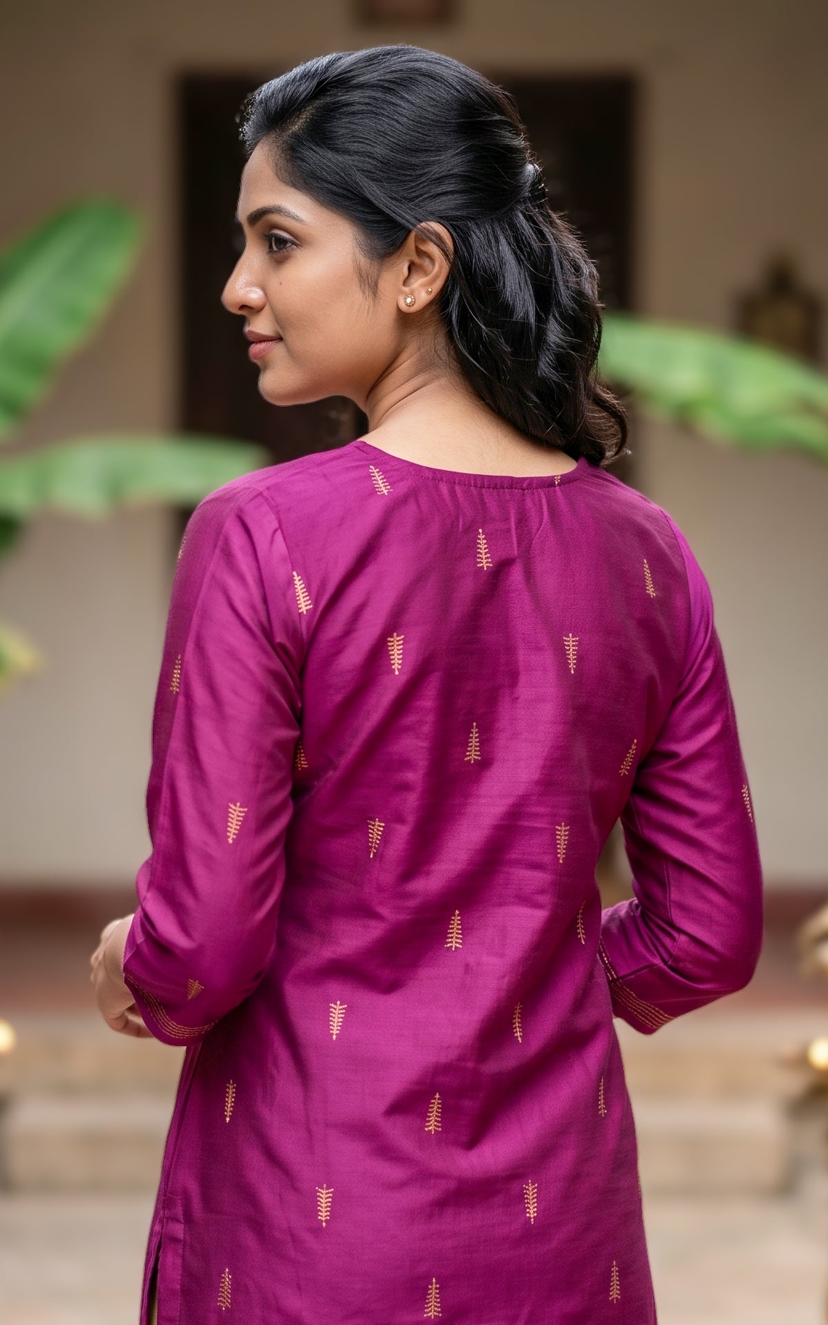 Navarathna Plum