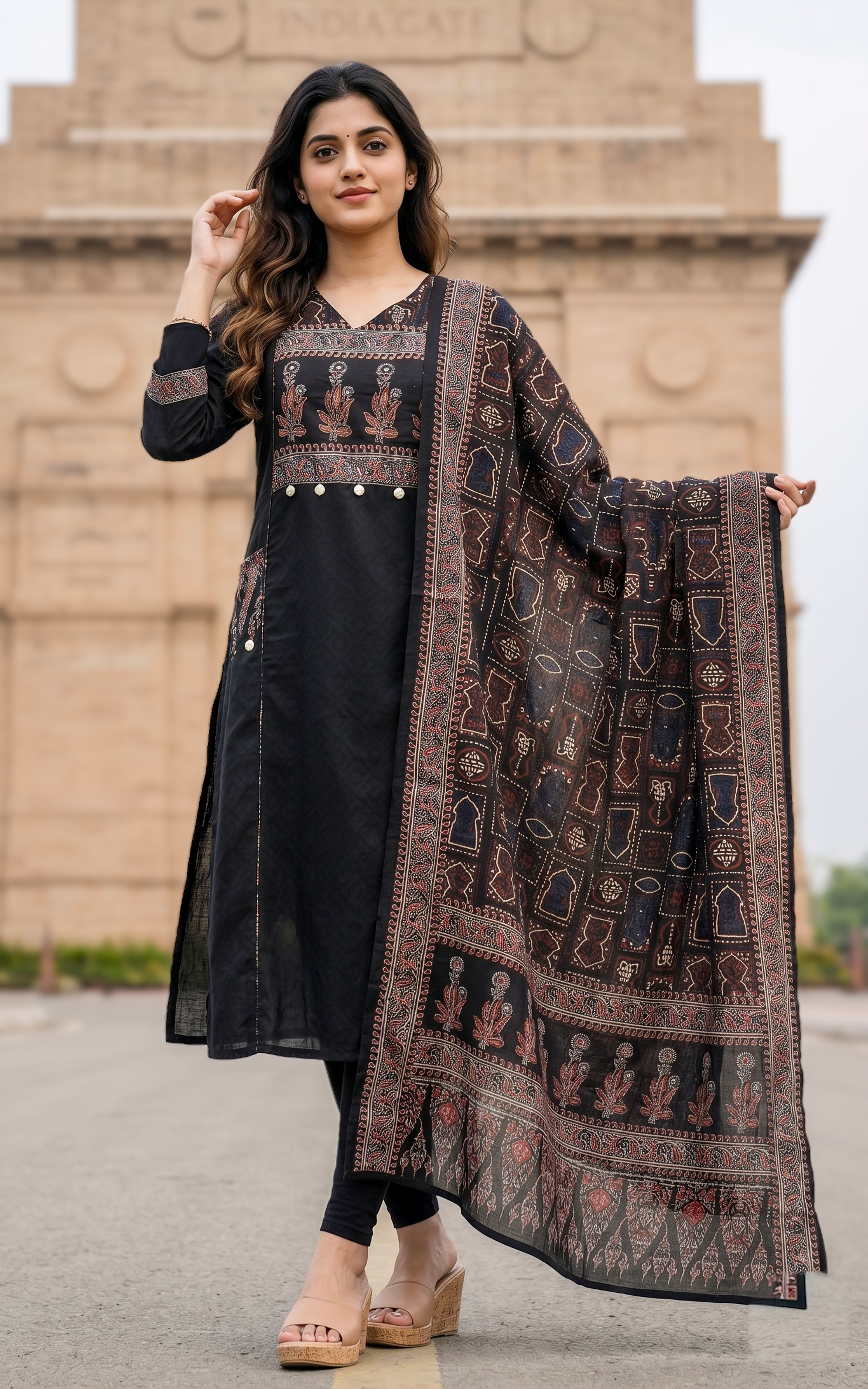 Manikarnika Black (Kurti+Dupatta)