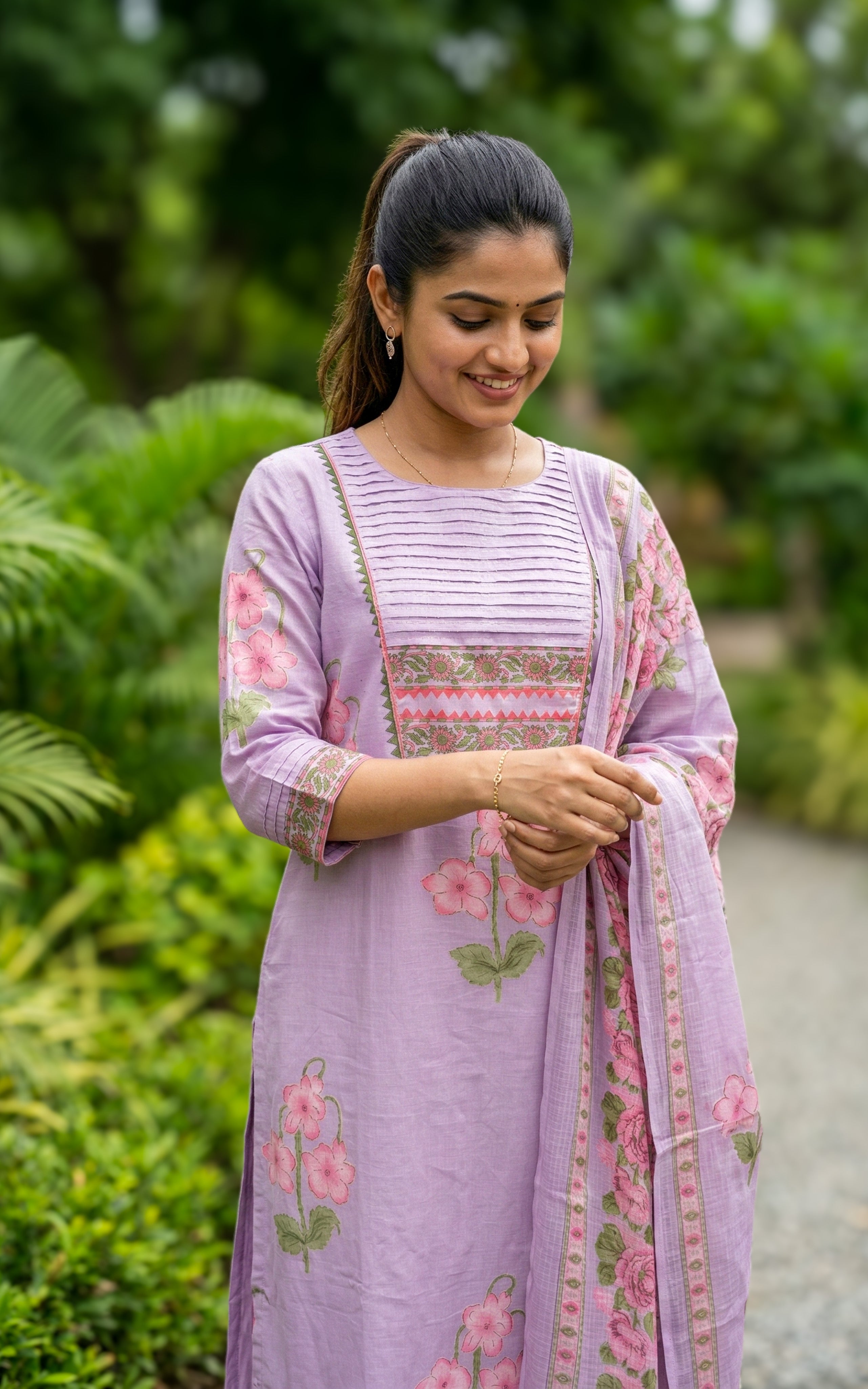 Manasvi A (Kurti+Pant+Dupatta)