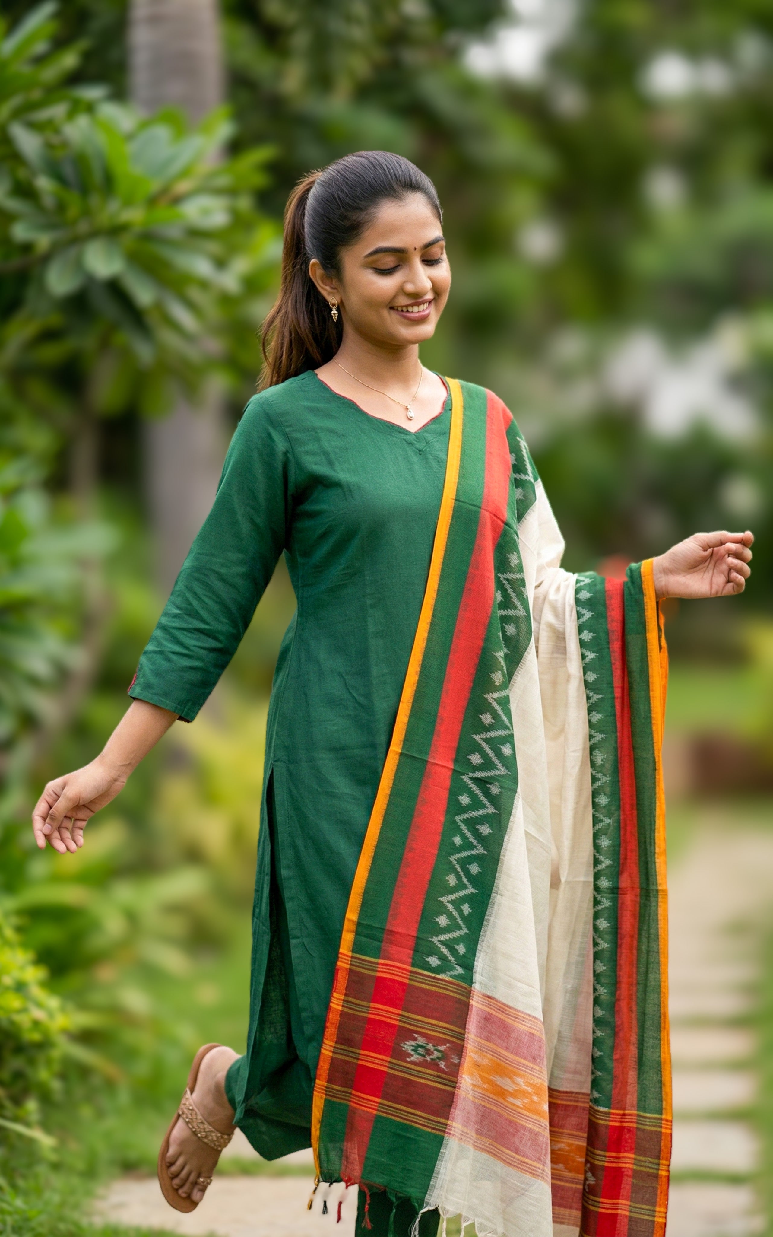 stylish green silk cotton kurti set for college
trendy straight cut kurti with dupatta
modern casual kurti for students
fashionable silk cotton kurti set