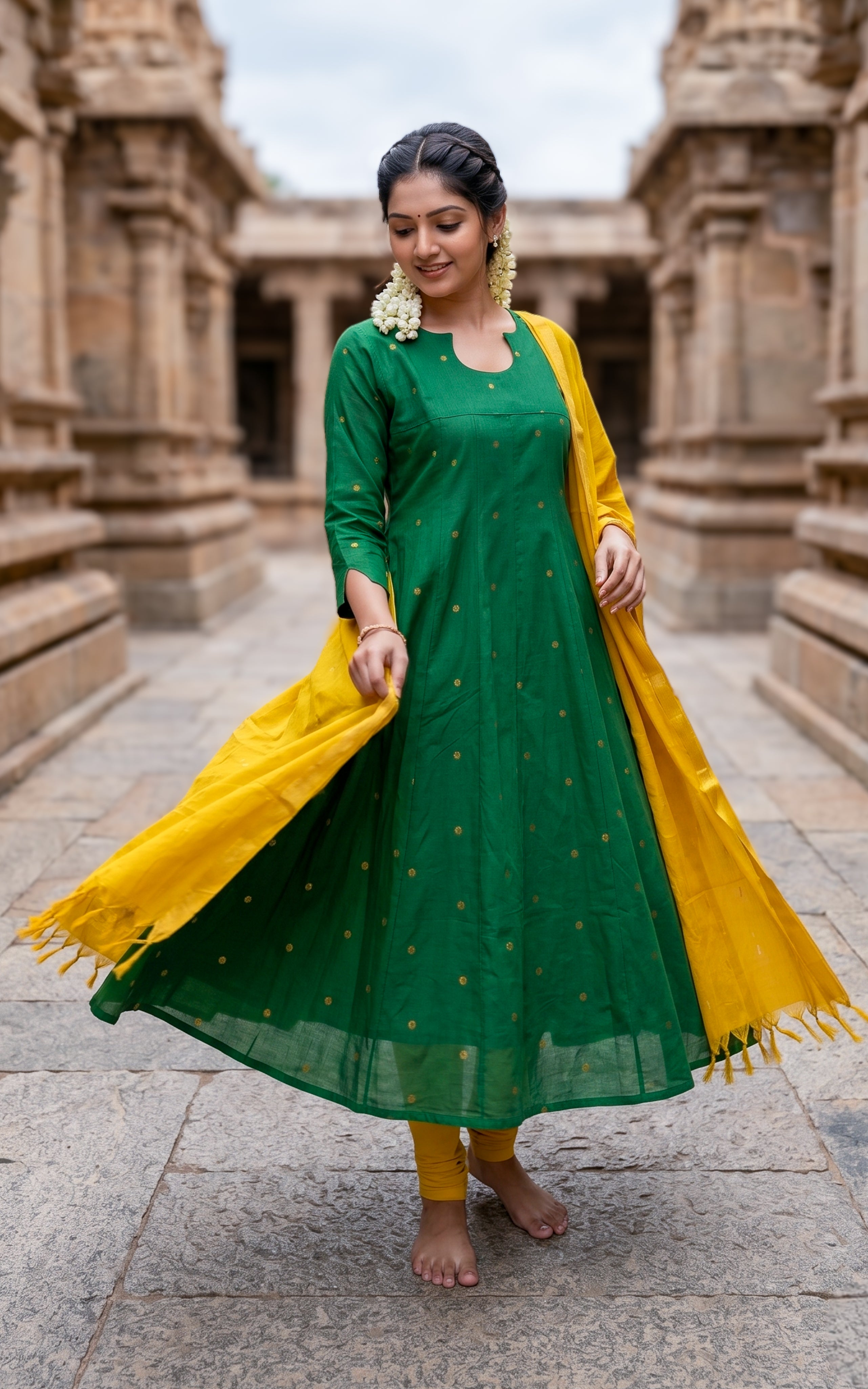 Thashika A (Kurti+Dupatta)