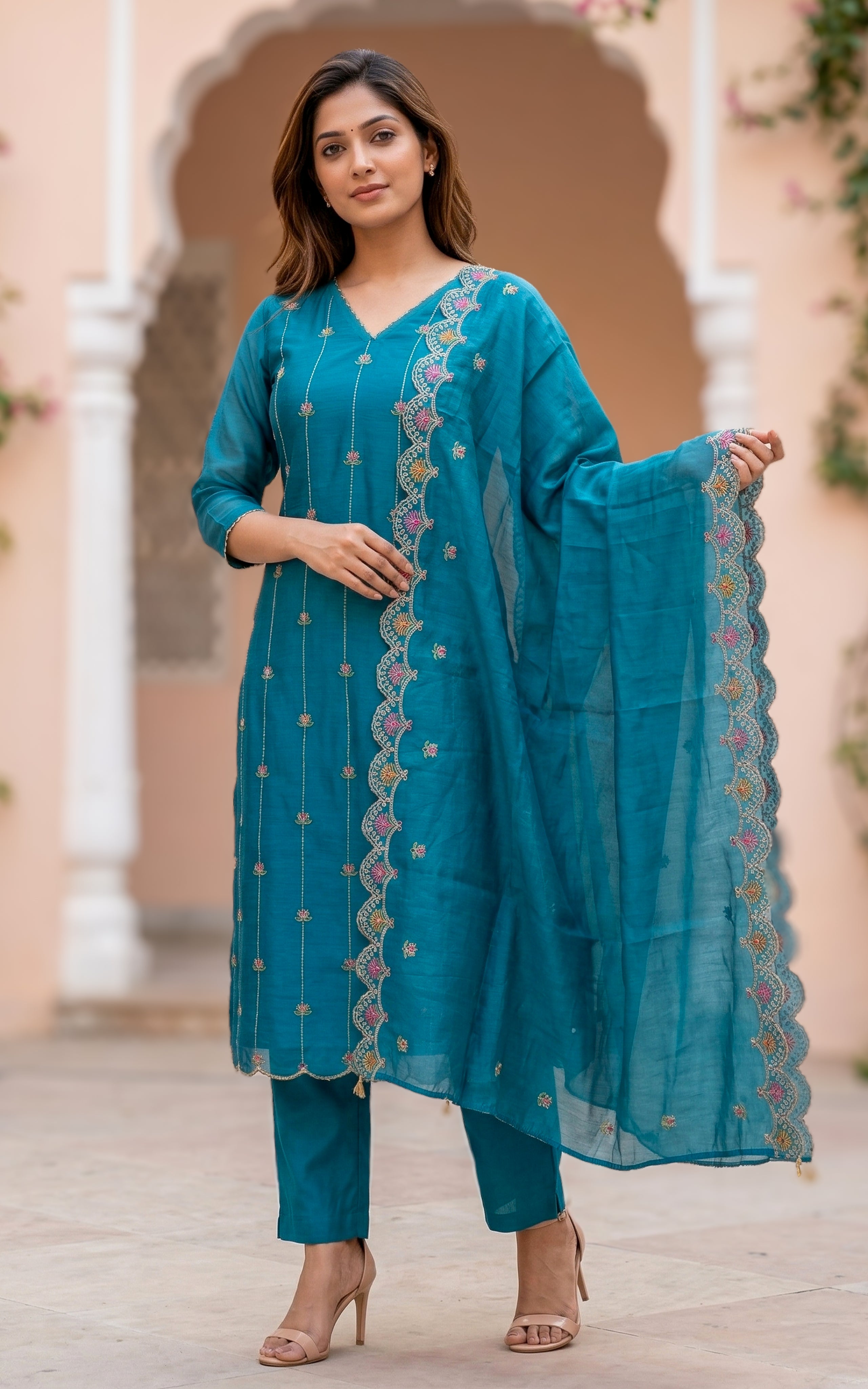 Aaranya (Kurti+Pant+Dupatta)