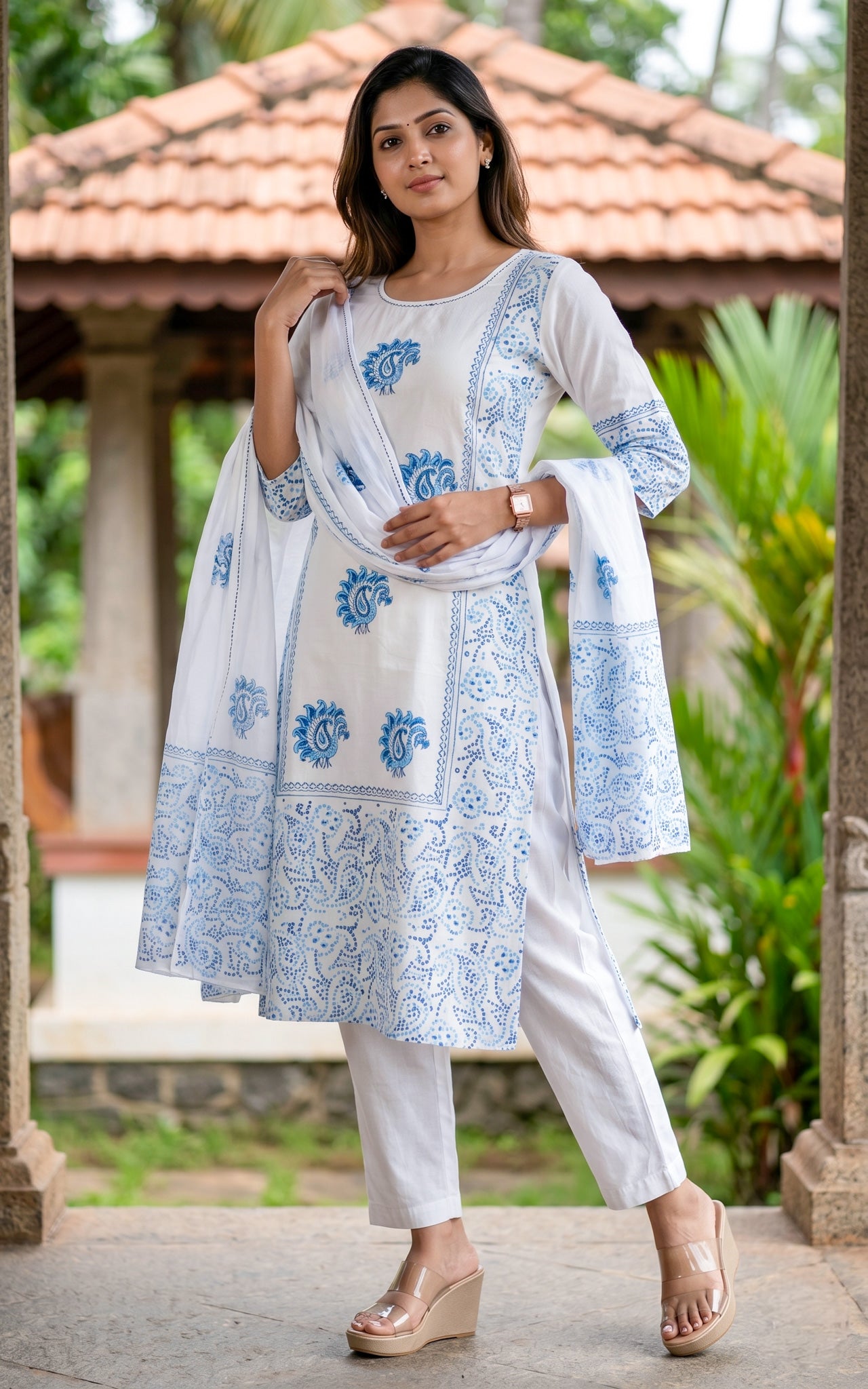 Venmalar (Kurti+Pant+Dupatta)