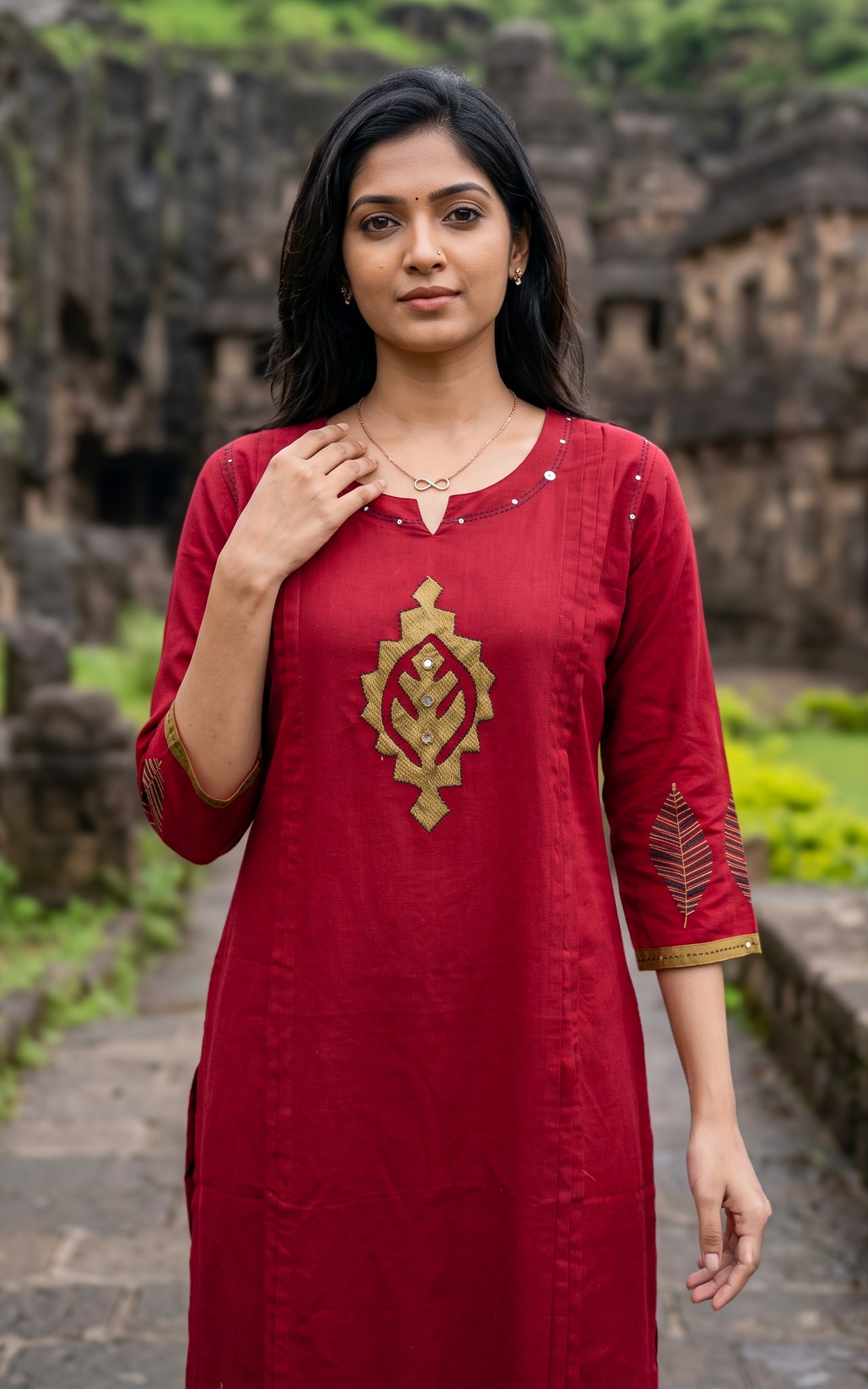 Ilayanila Maroon