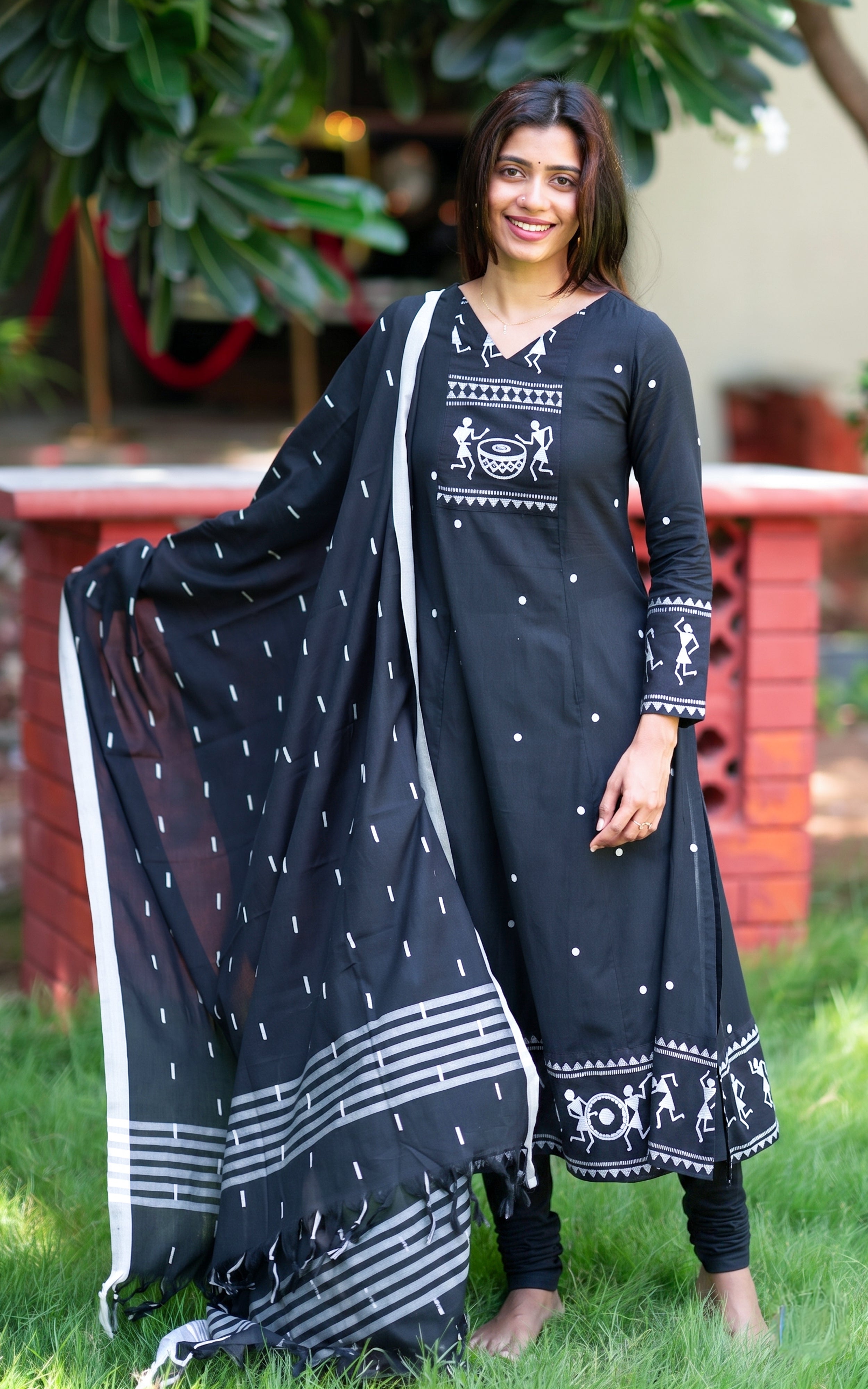 Marudham Black (Kurti+Dupatta)