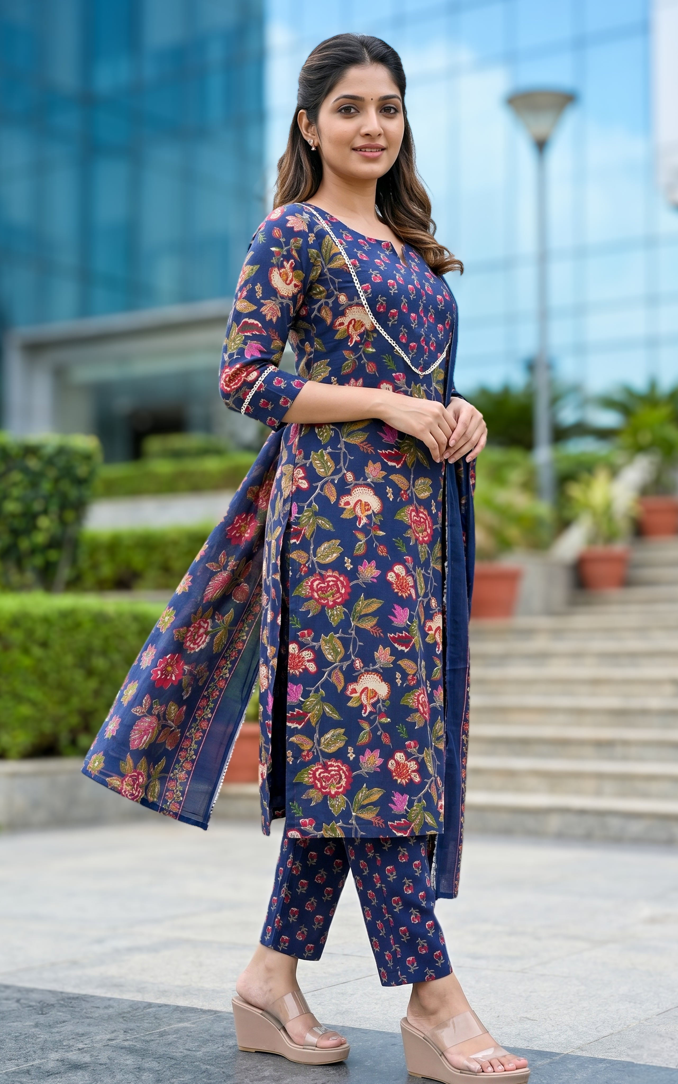 Saipriya B (Kurti+Pant+Dupatta)