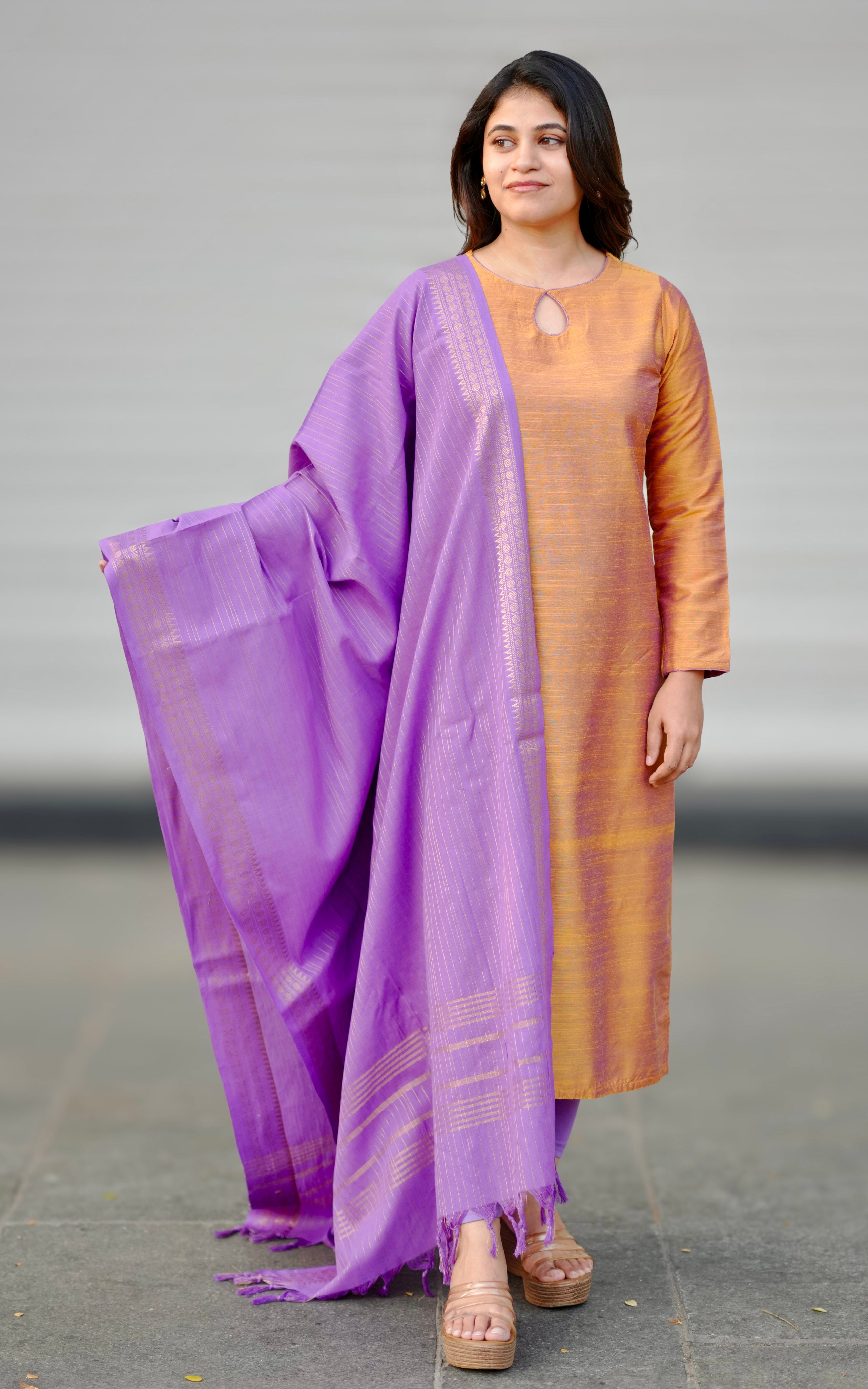 Nakshathra H (Kurti+Dupatta)