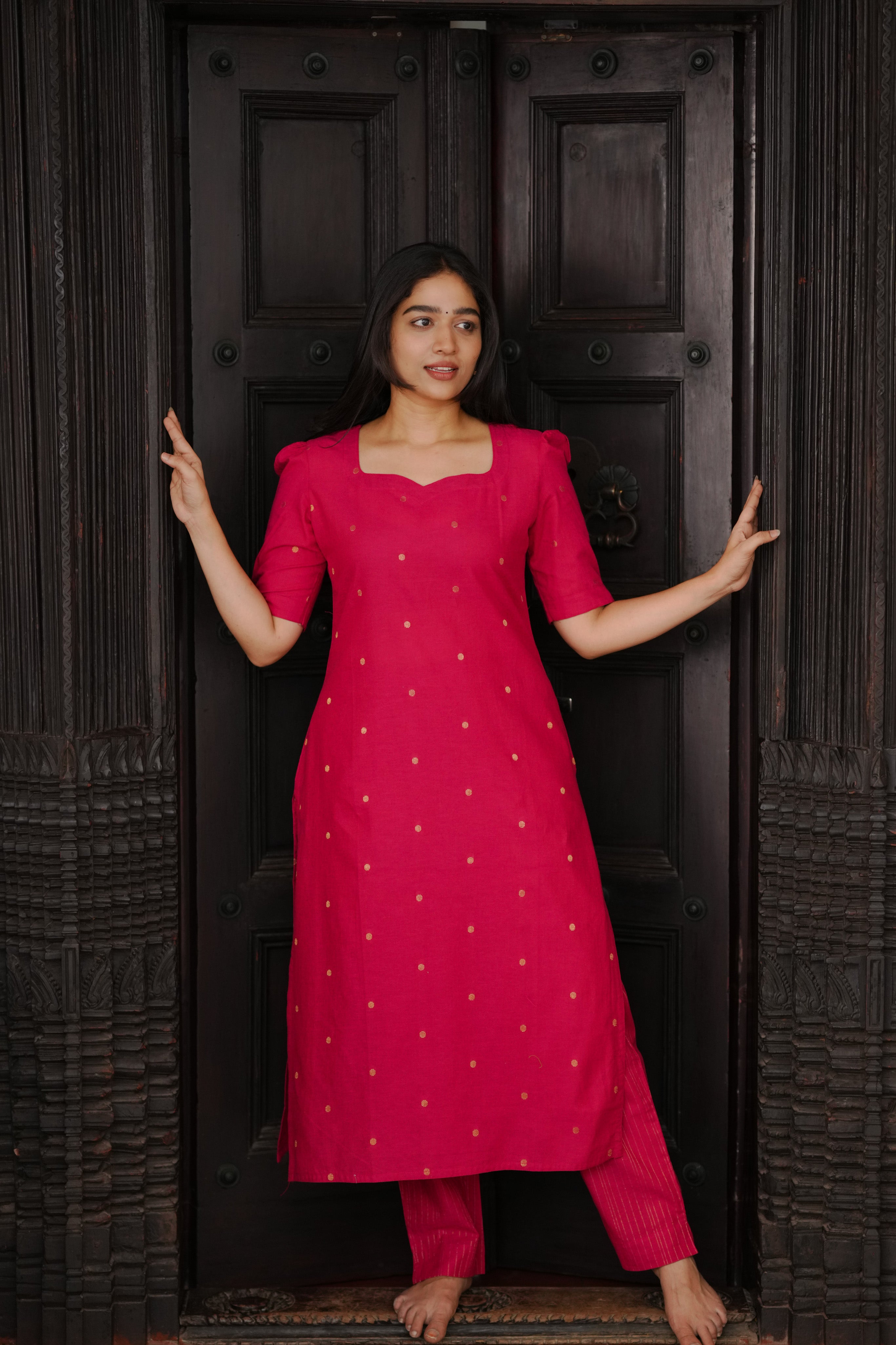 Mugilarasi (Kurti+Pant)