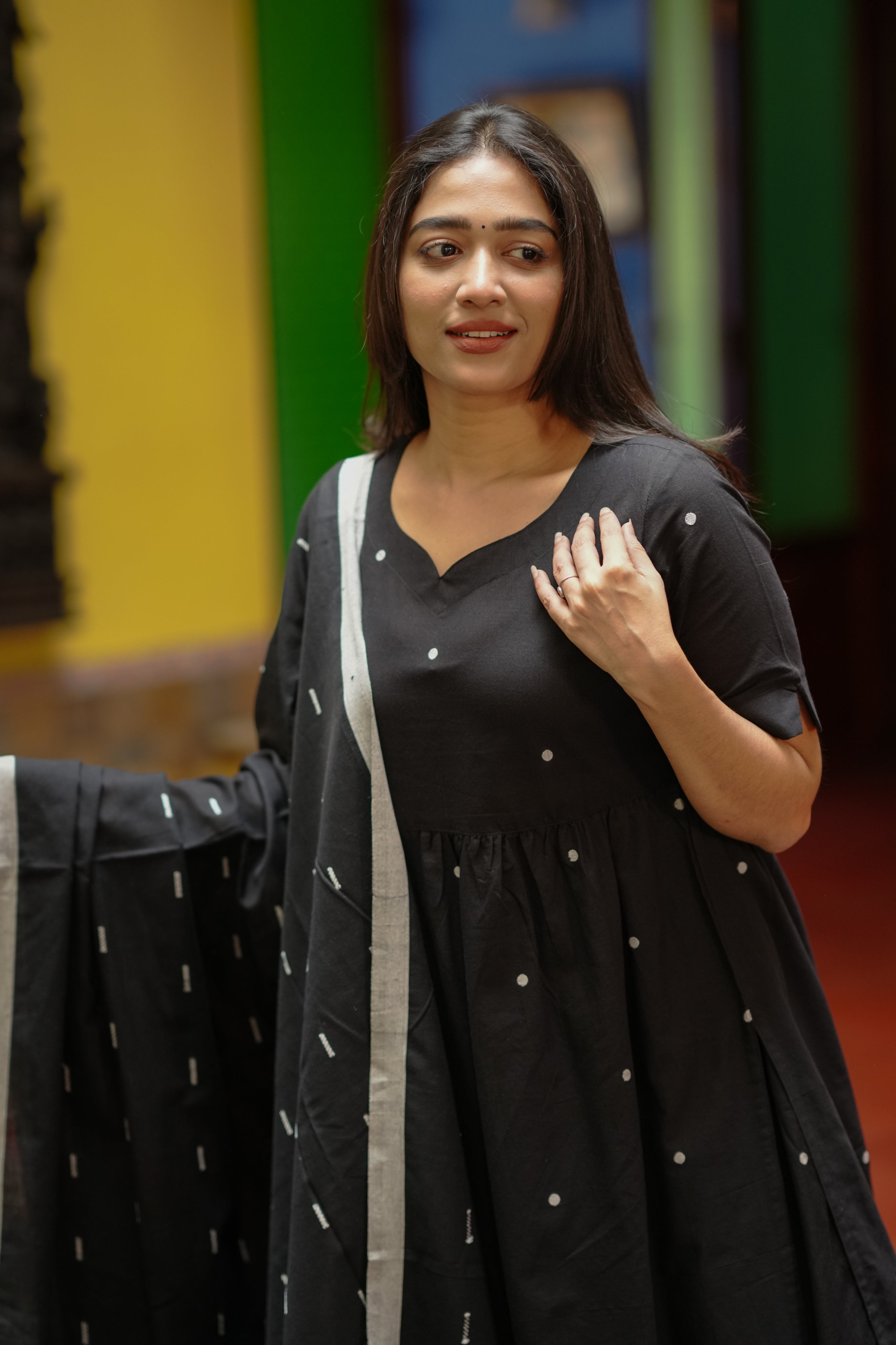 black cotton kurti for college girls
trendy nyra cut kurti with palazzo
casual college wear kurti set
cotton kurti and handloom dupatta for college
stylish kurti set with side slit