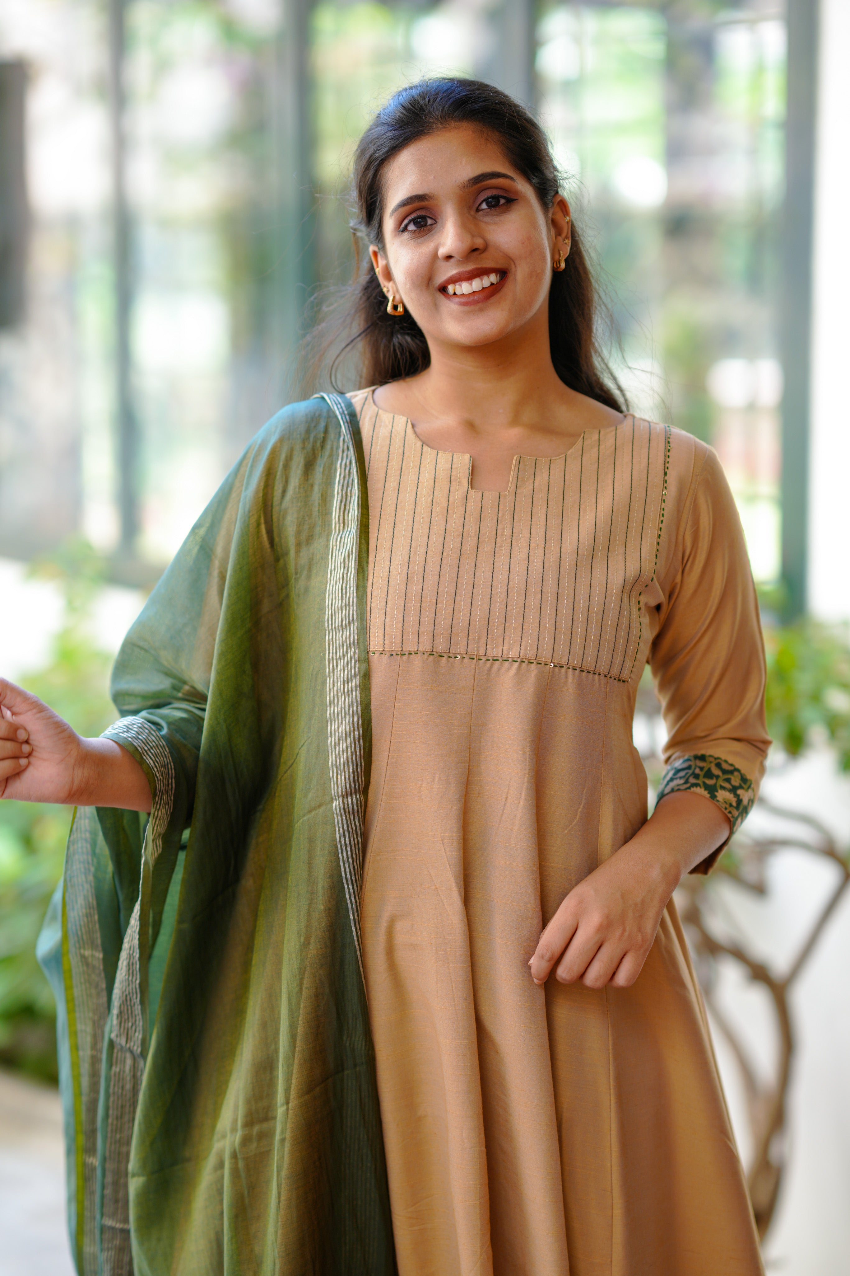 Rithika Beige (Kurti+Dupatta)