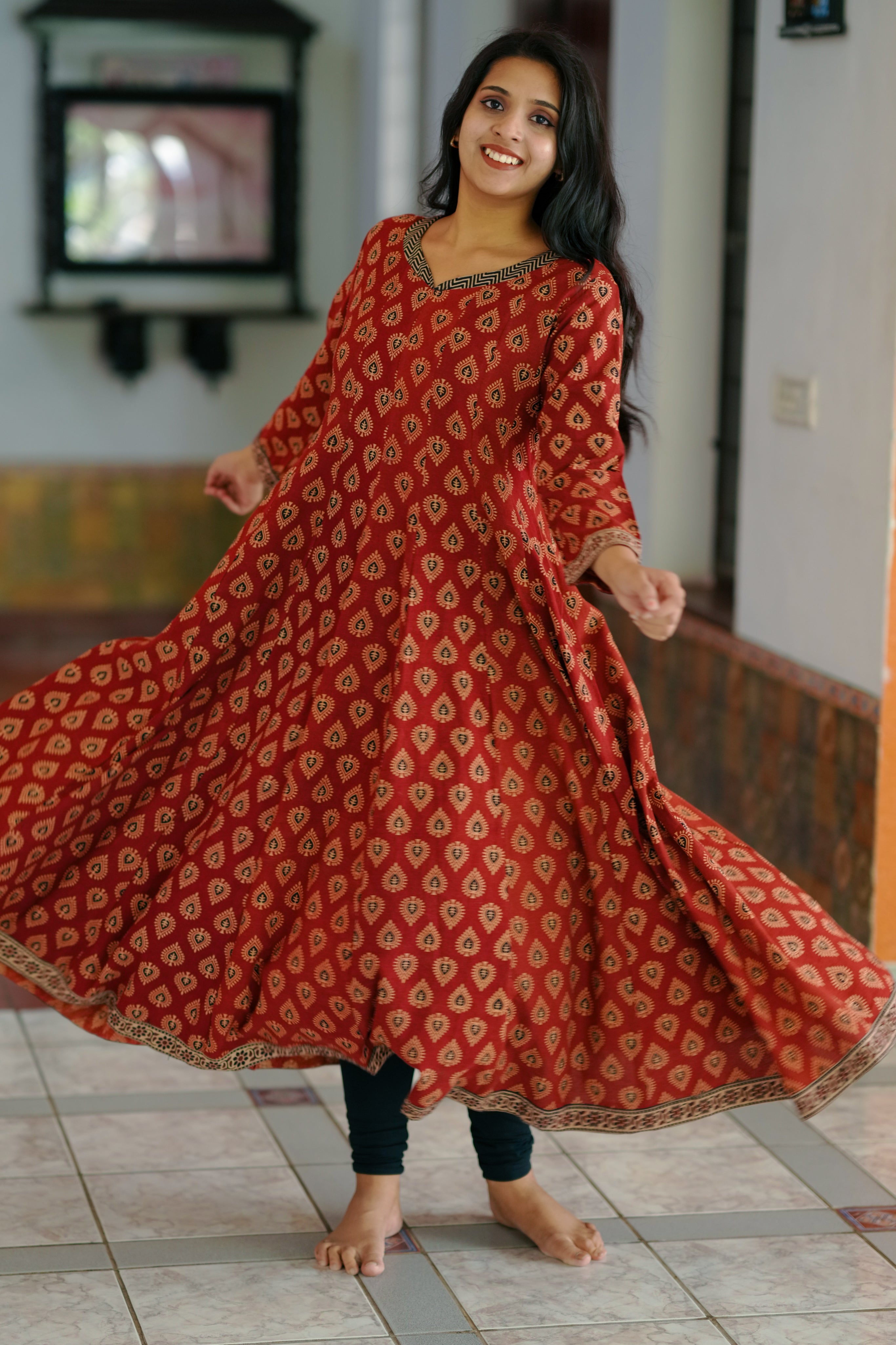 maroon color printed cotton kurti for women's