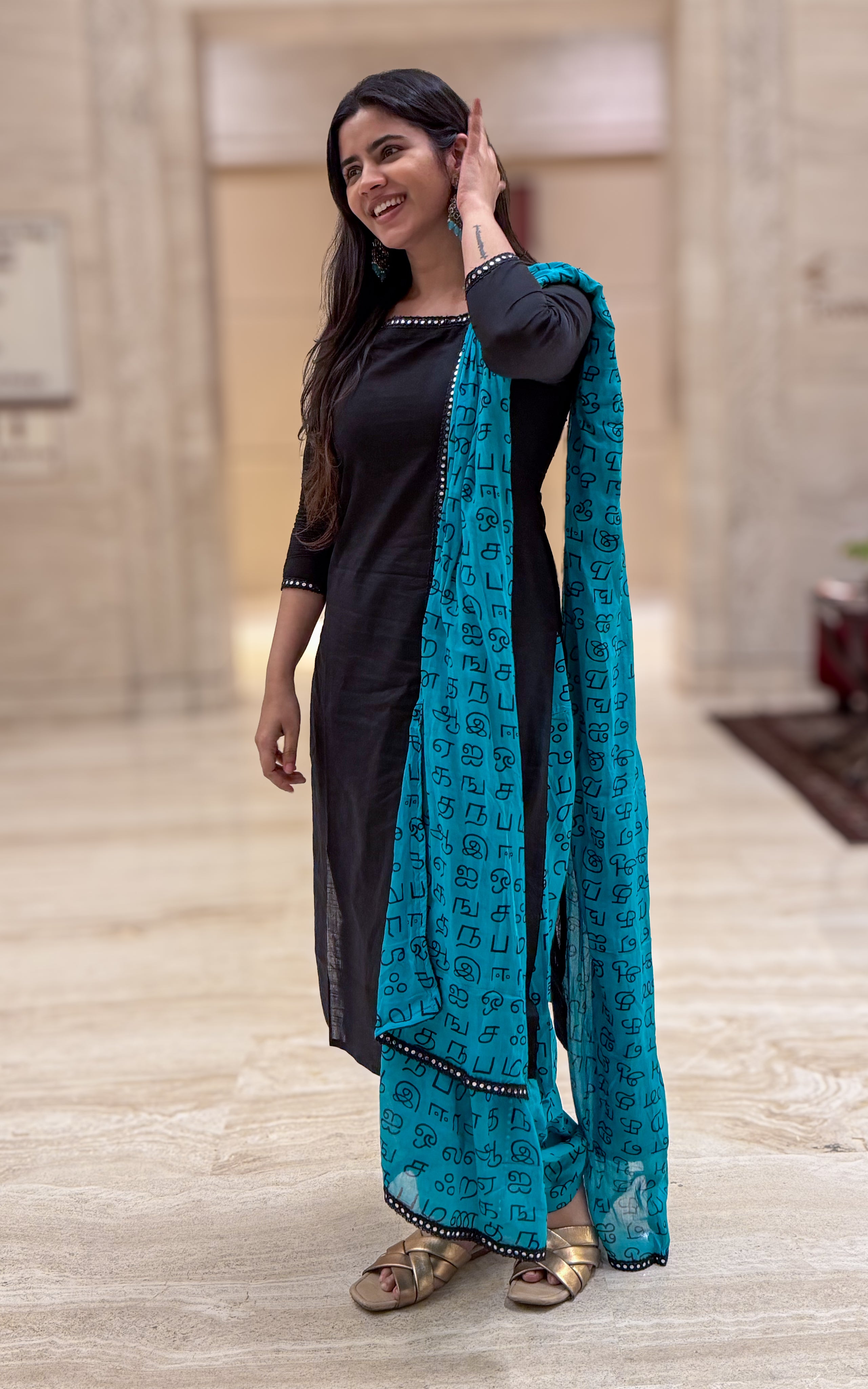 Idhu kathirvelan Kadhal Nayan 1 (Kurti+Pant+Dupatta)
