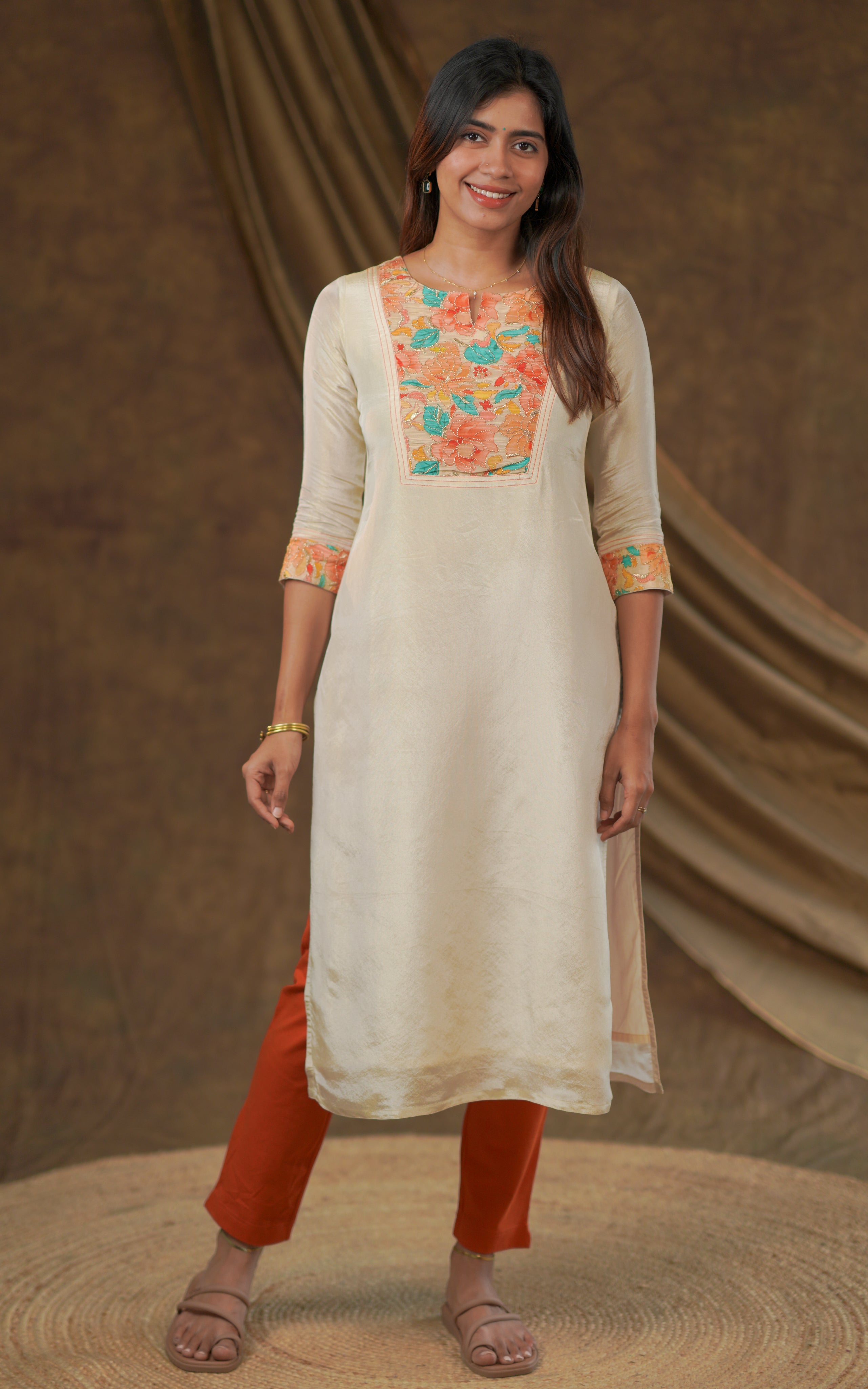 3/4th sleeve straight cut kurti