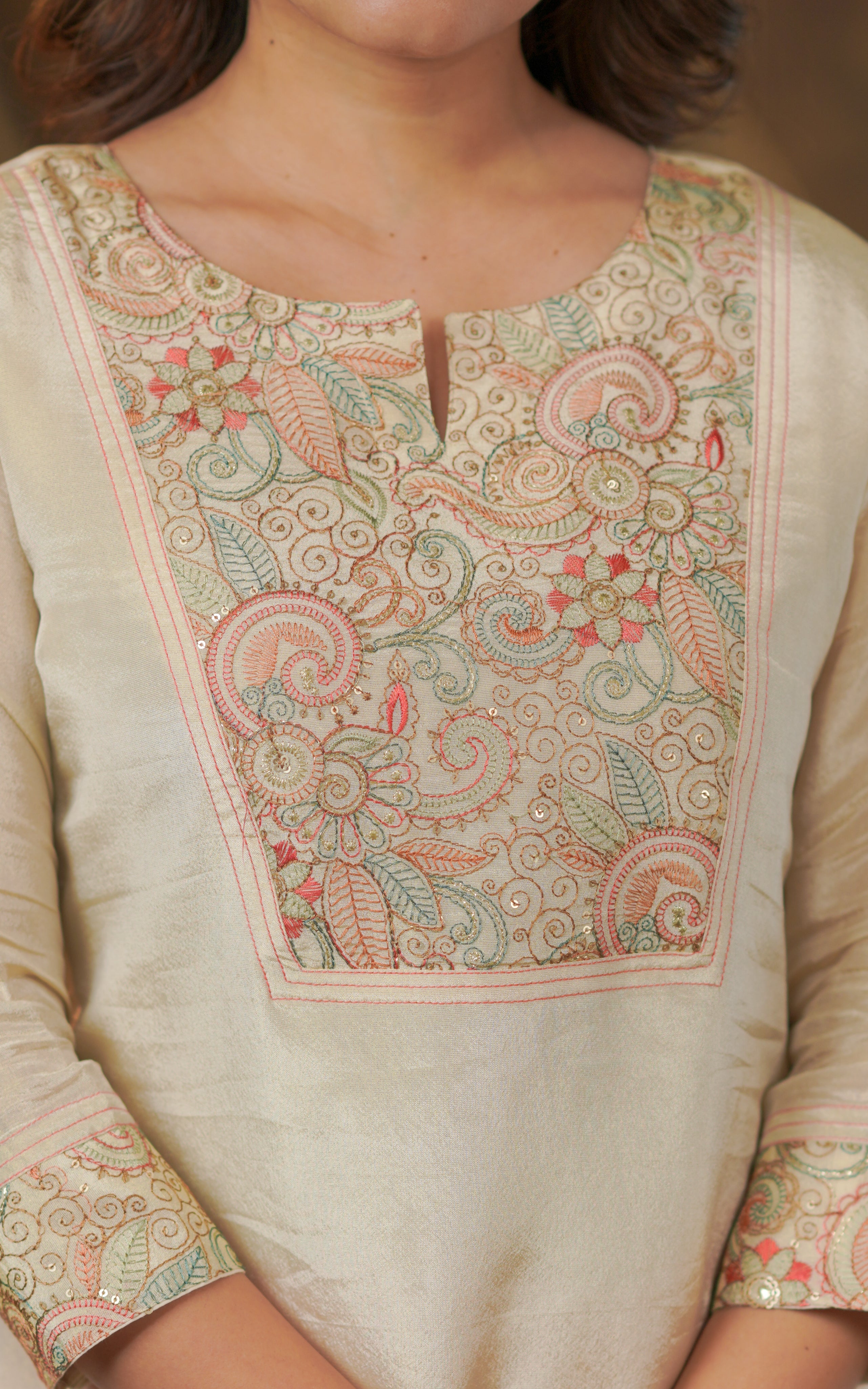 Floral embroidery
straight cut kurti for women