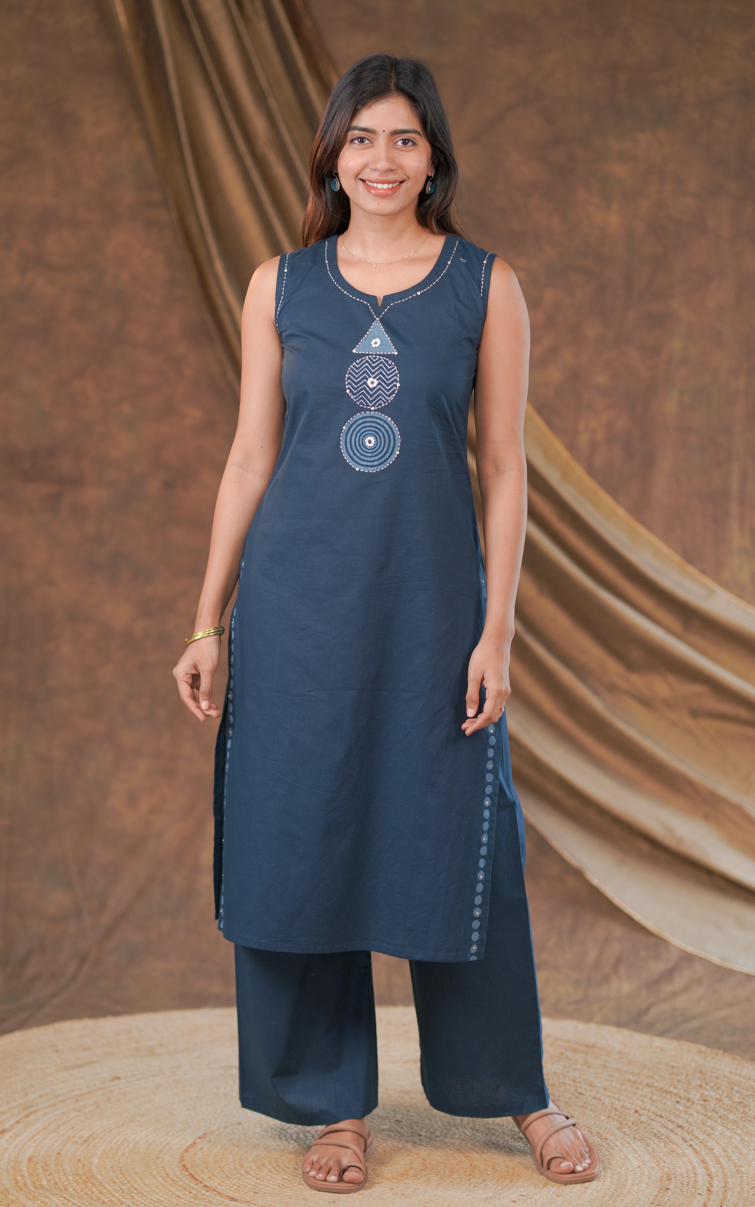 Straight-cut kurti set for women
