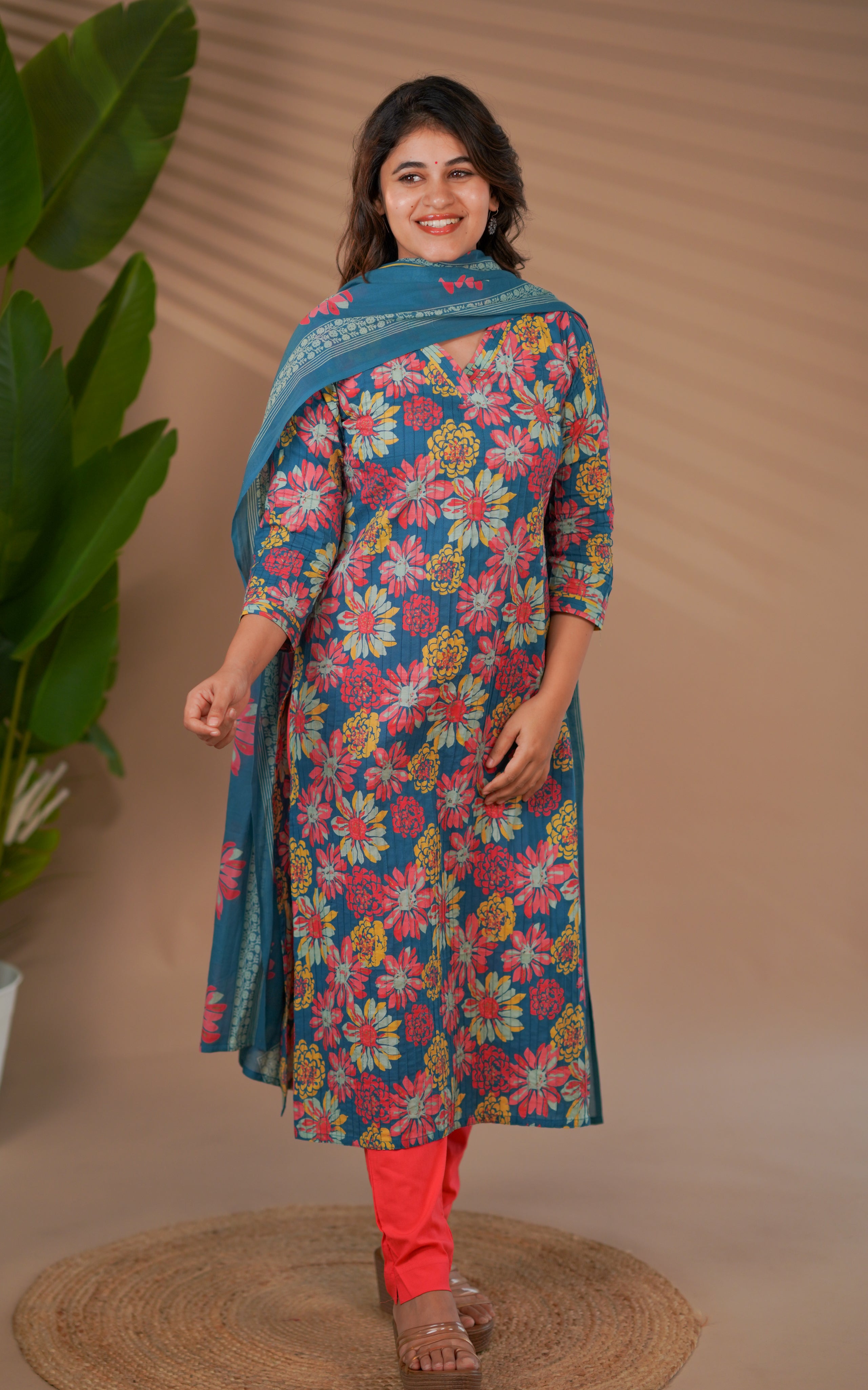 college wear straight cut kurti & dupatta