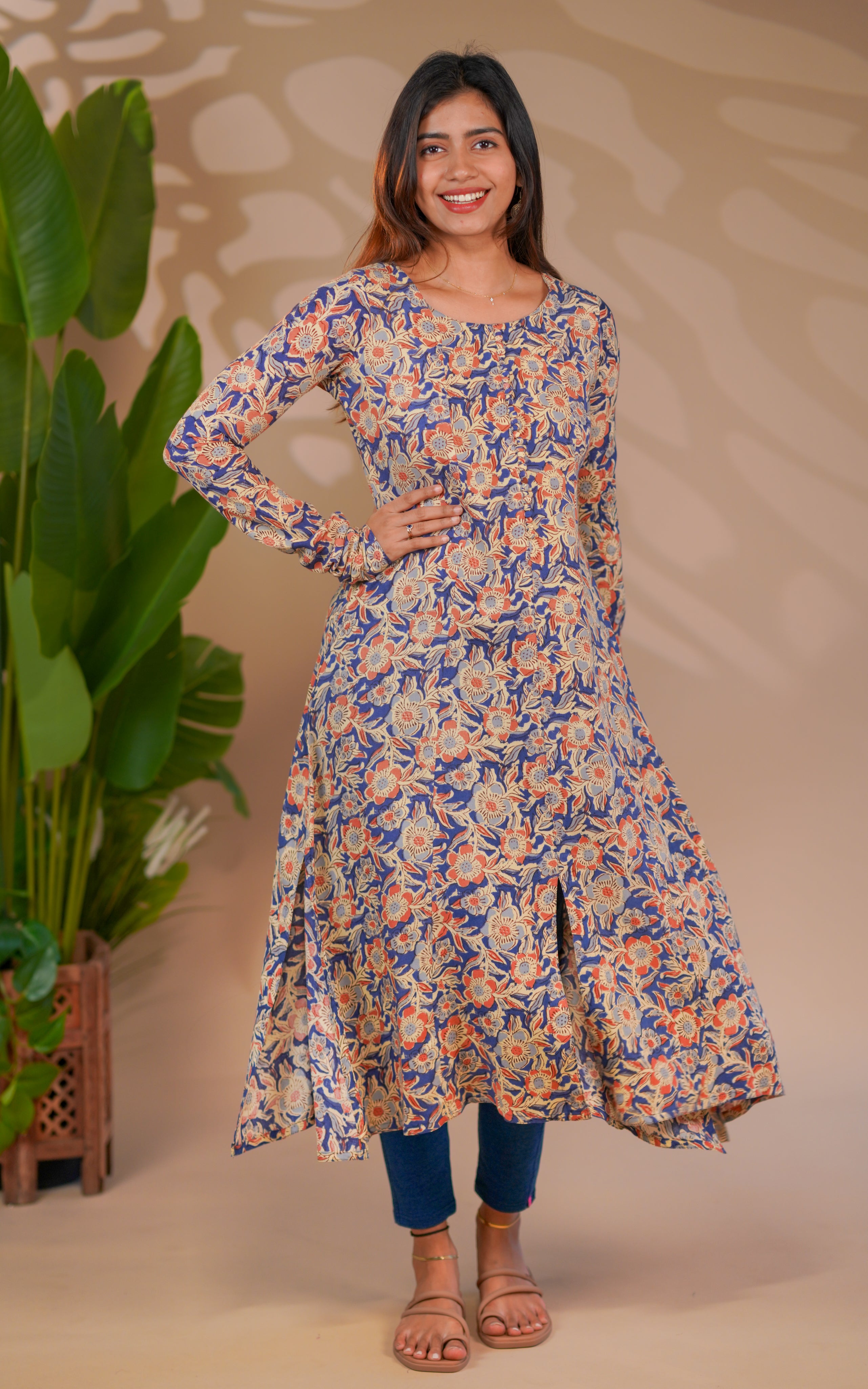 Gathered sleeve kurti