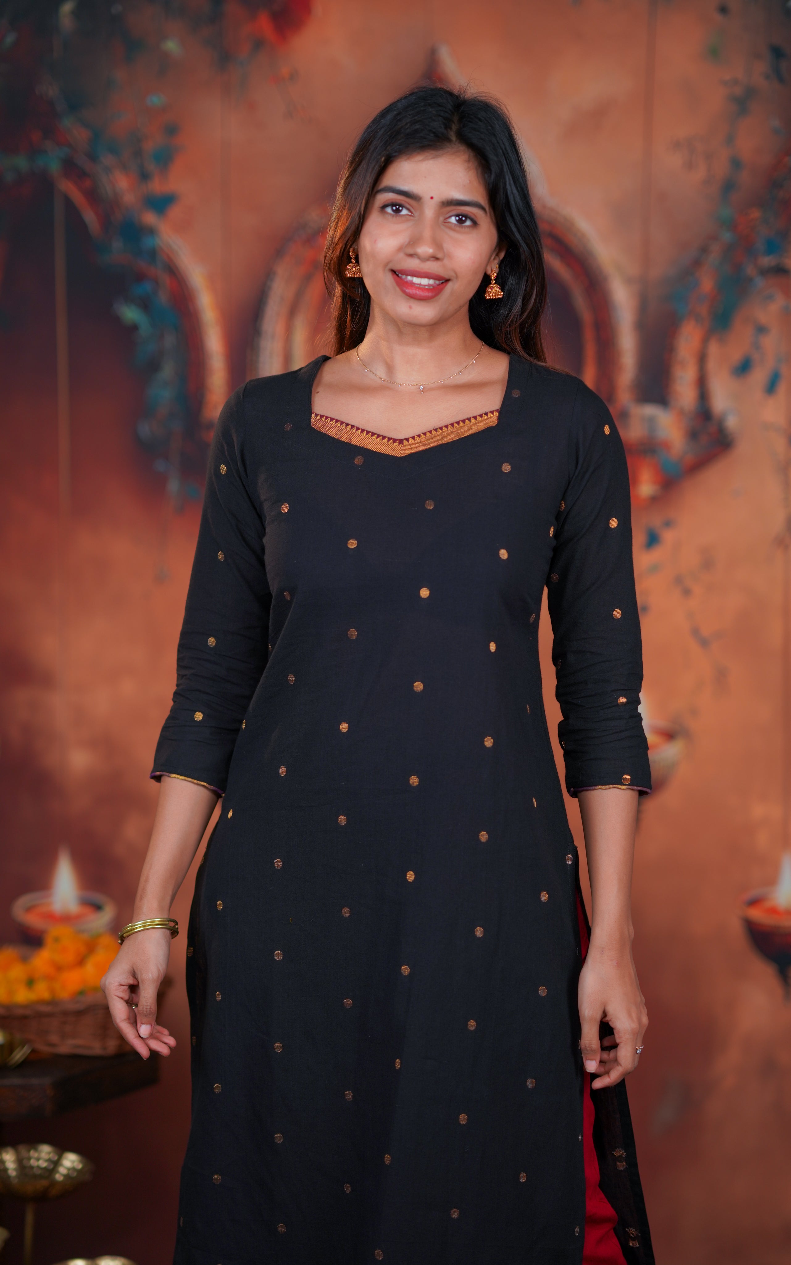 The kurti features a stylish V-notch neckline with a clean and sharp shape