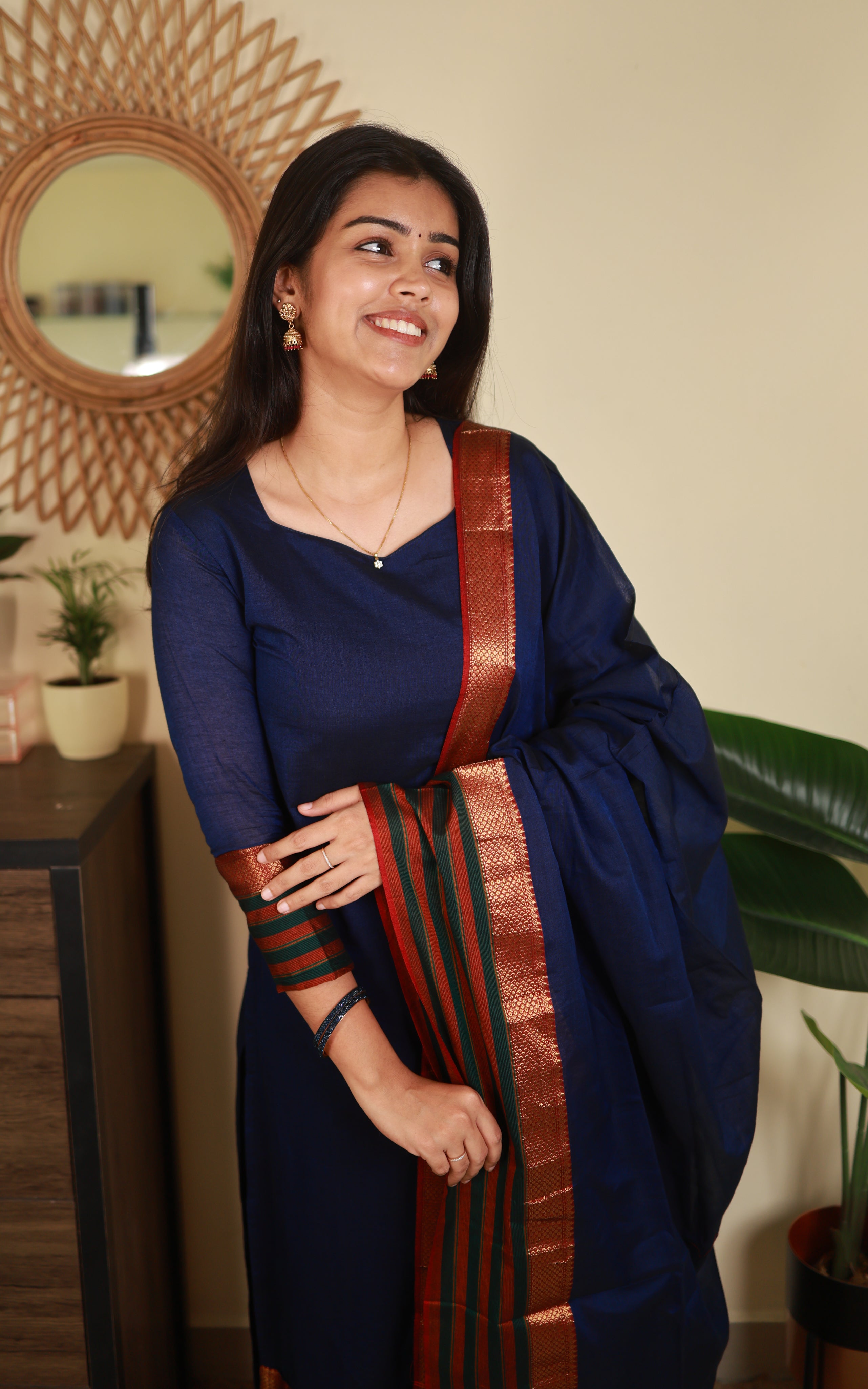 Aadhvita D (Kurti+Dupatta)