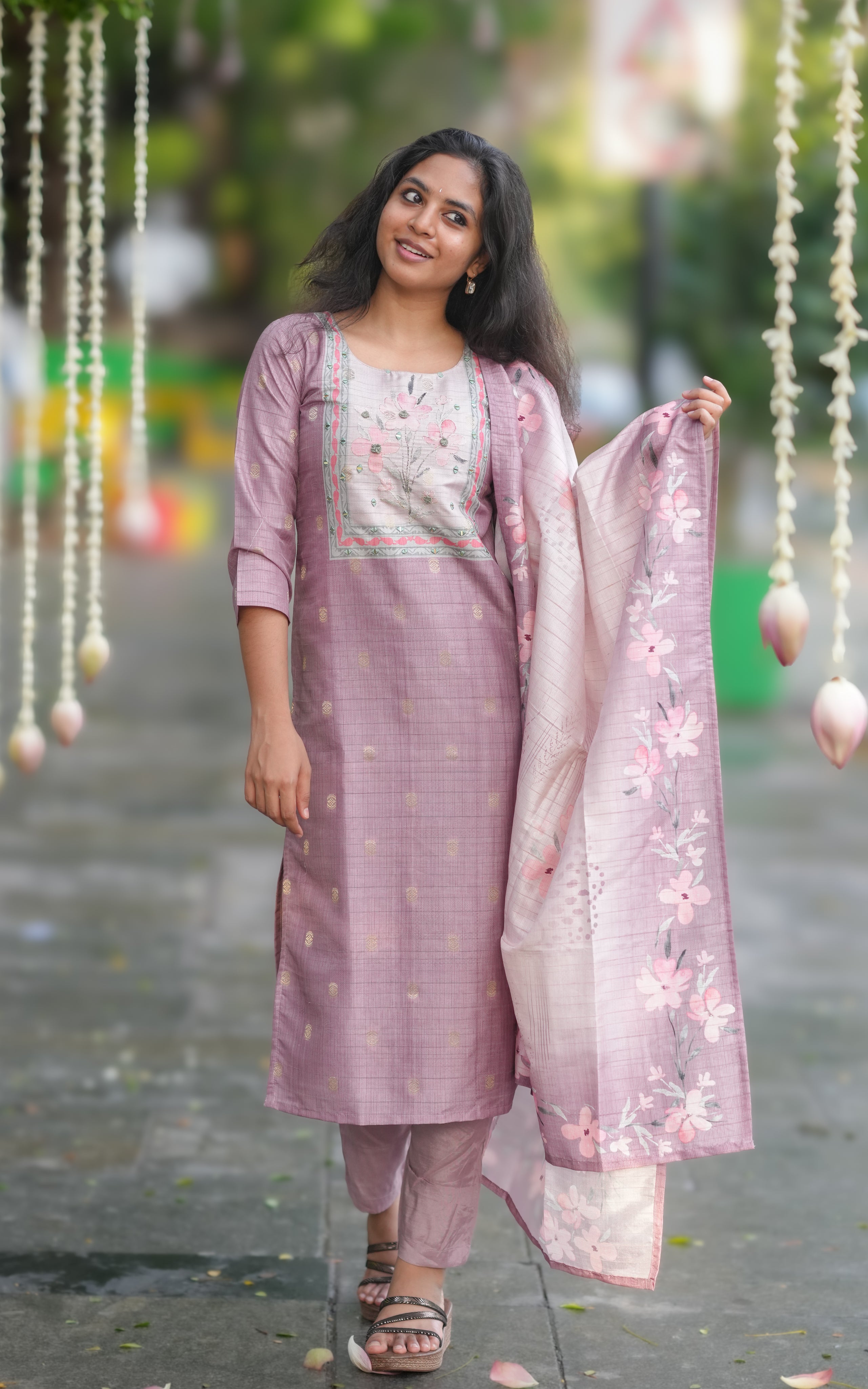 Rasinaa Onion Pink (Kurti+Pant+Dupatta)