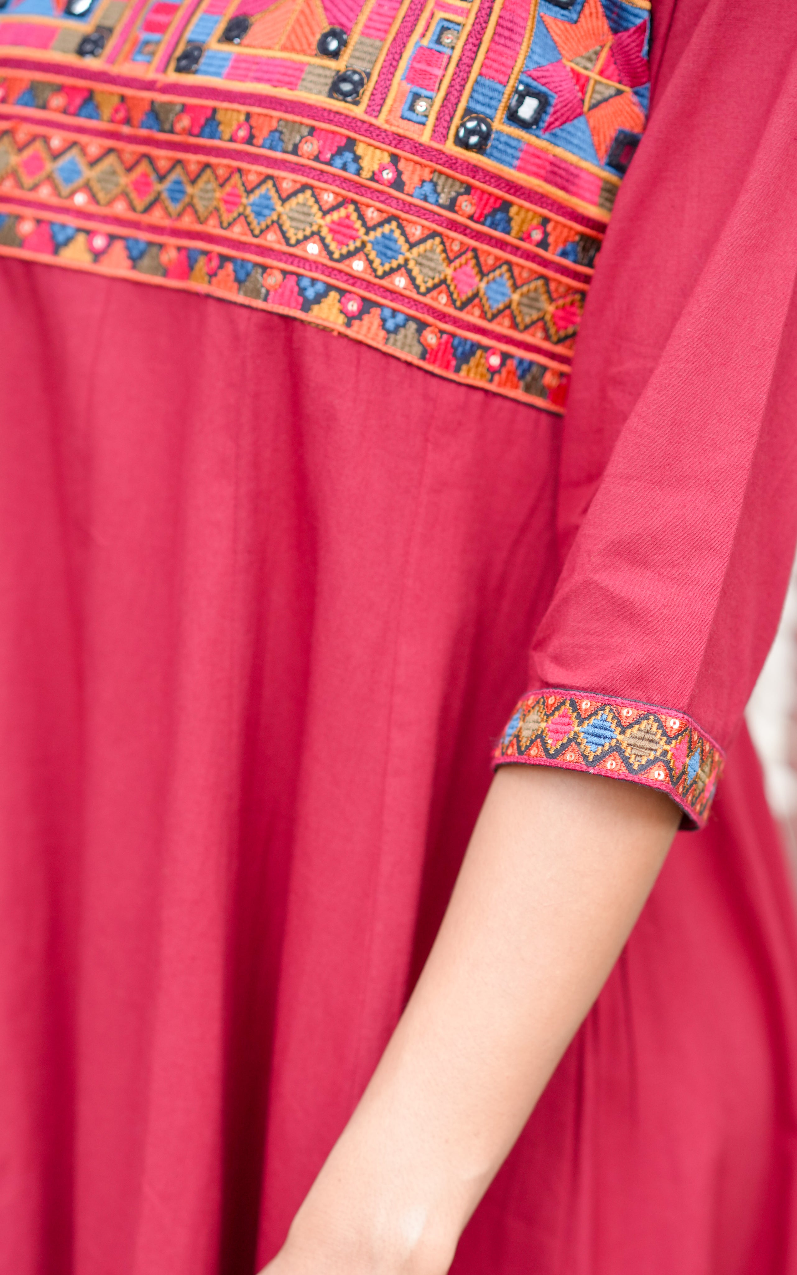 Poongkodi Maroon (Kurti+Dupatta)