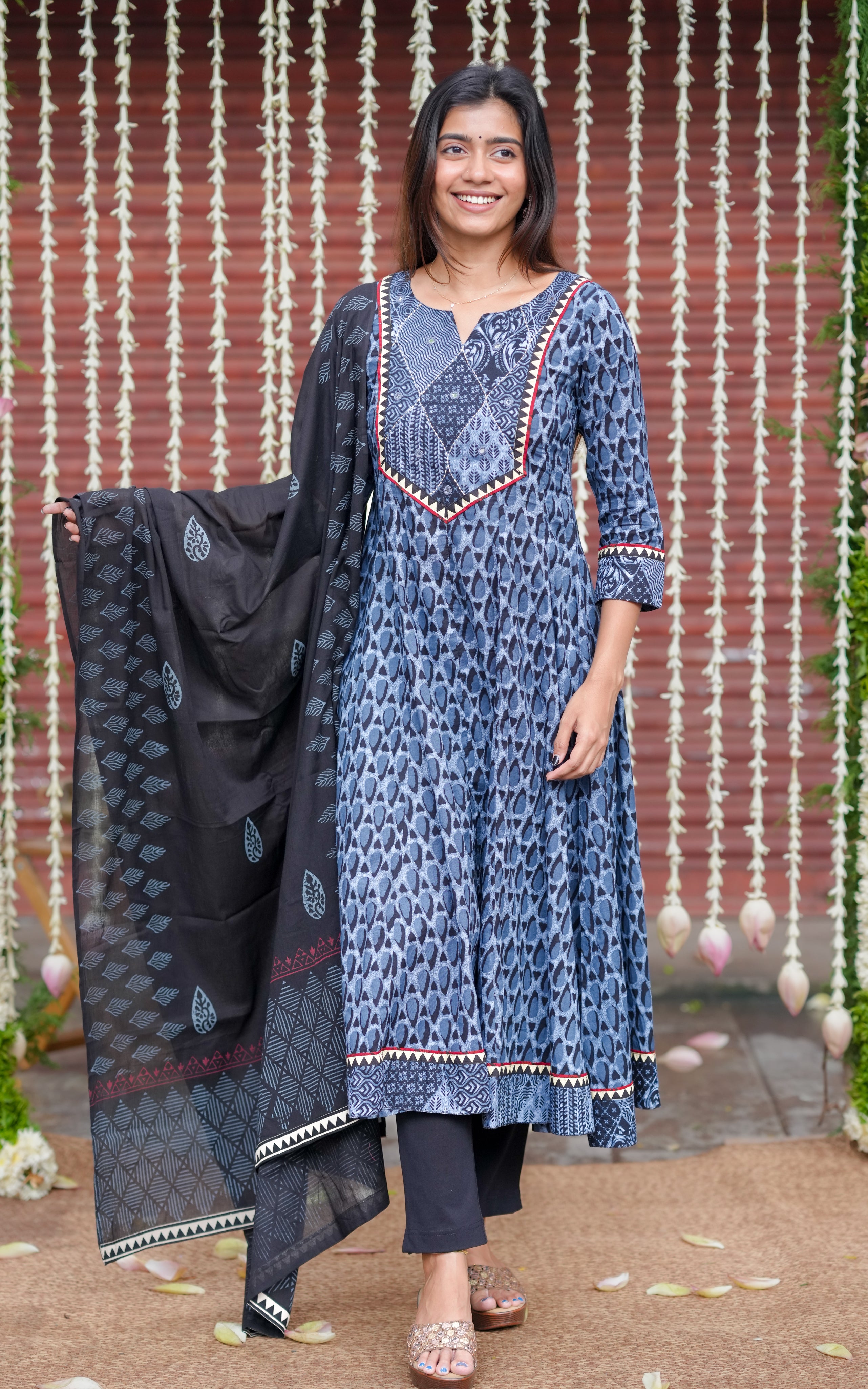 Nilanjana (Kurti+Dupatta)