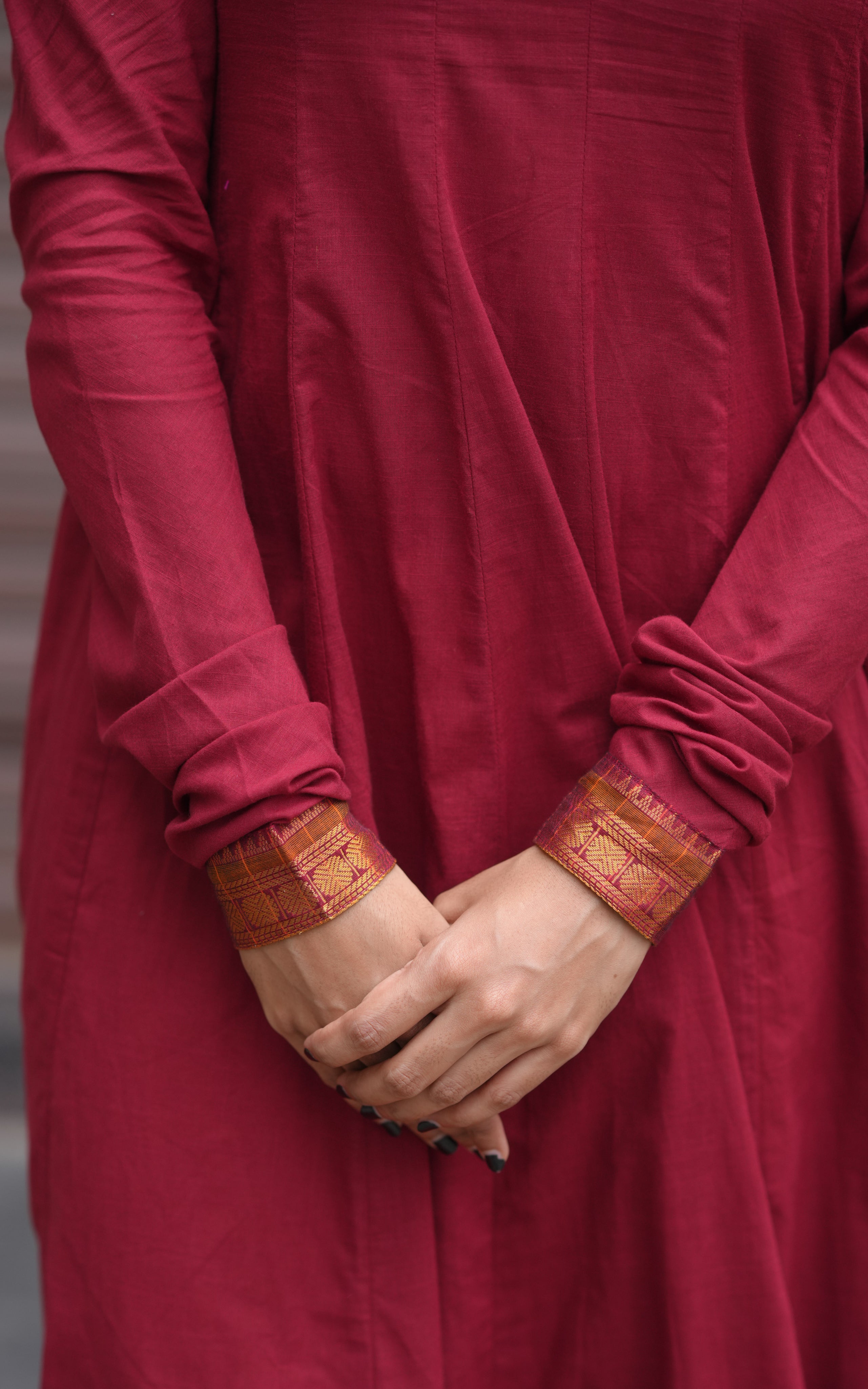 Vaazhvizhi Maroon (Kurti+Dupatta)