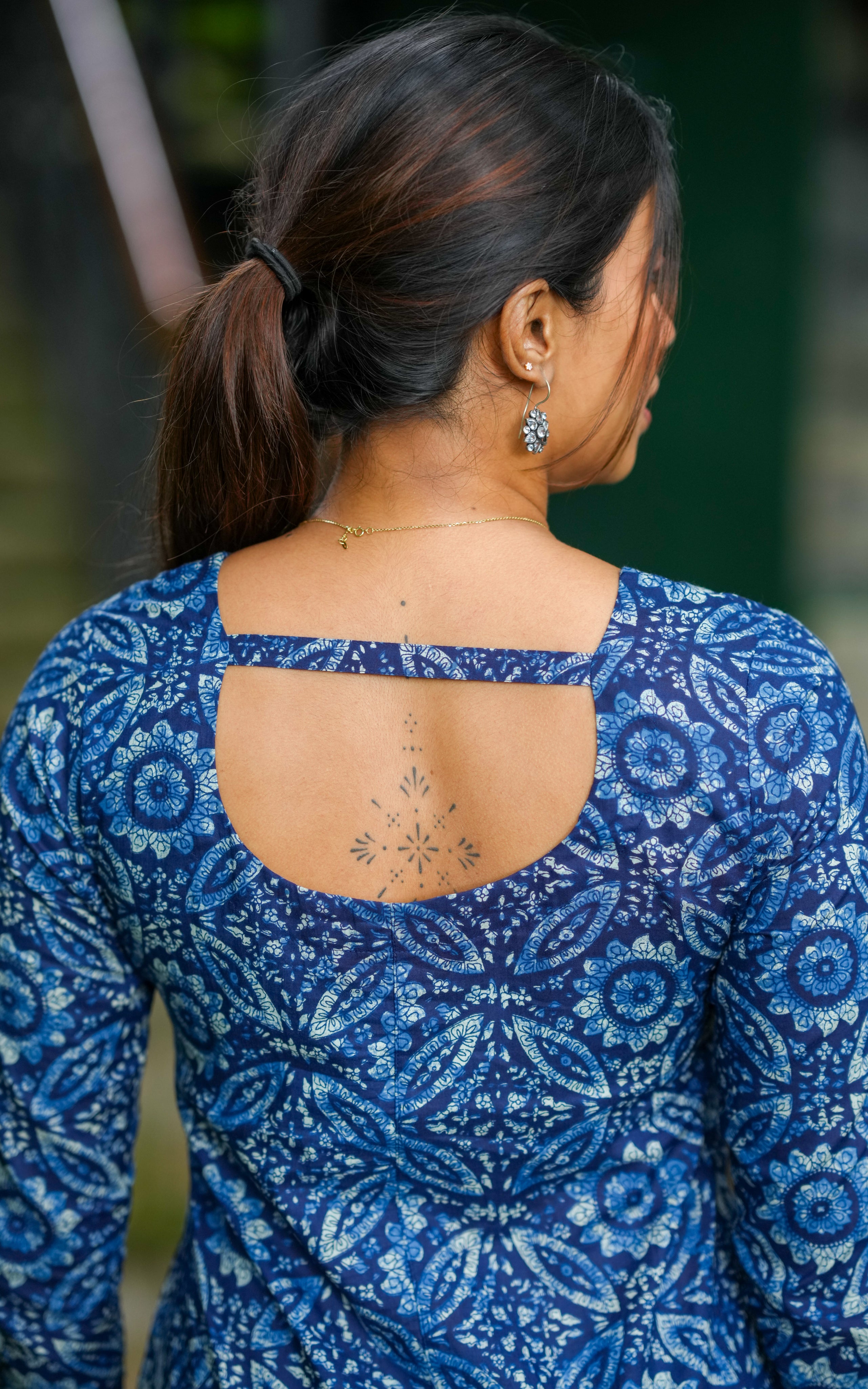 Bring your inner glow to life with this flattering ethnic wear that celebrates tradition