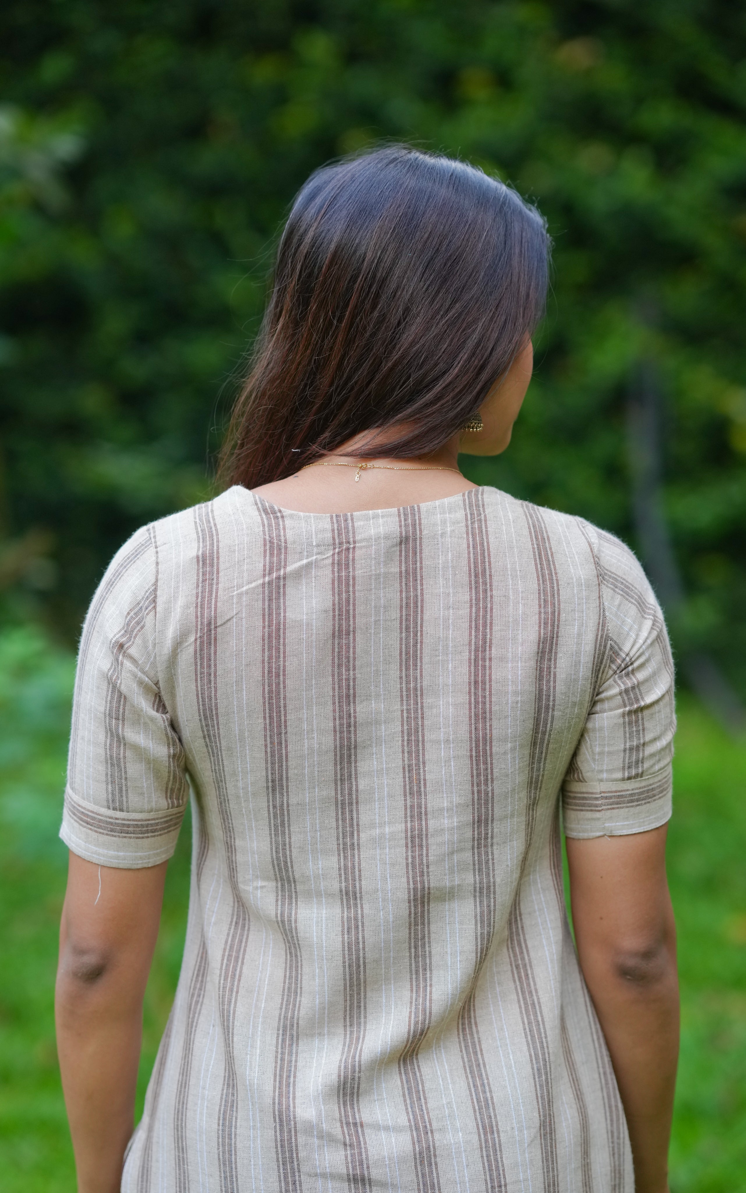 Designed for all-day wear, this ethnic dress adds a refined touch to your everyday wardrobe