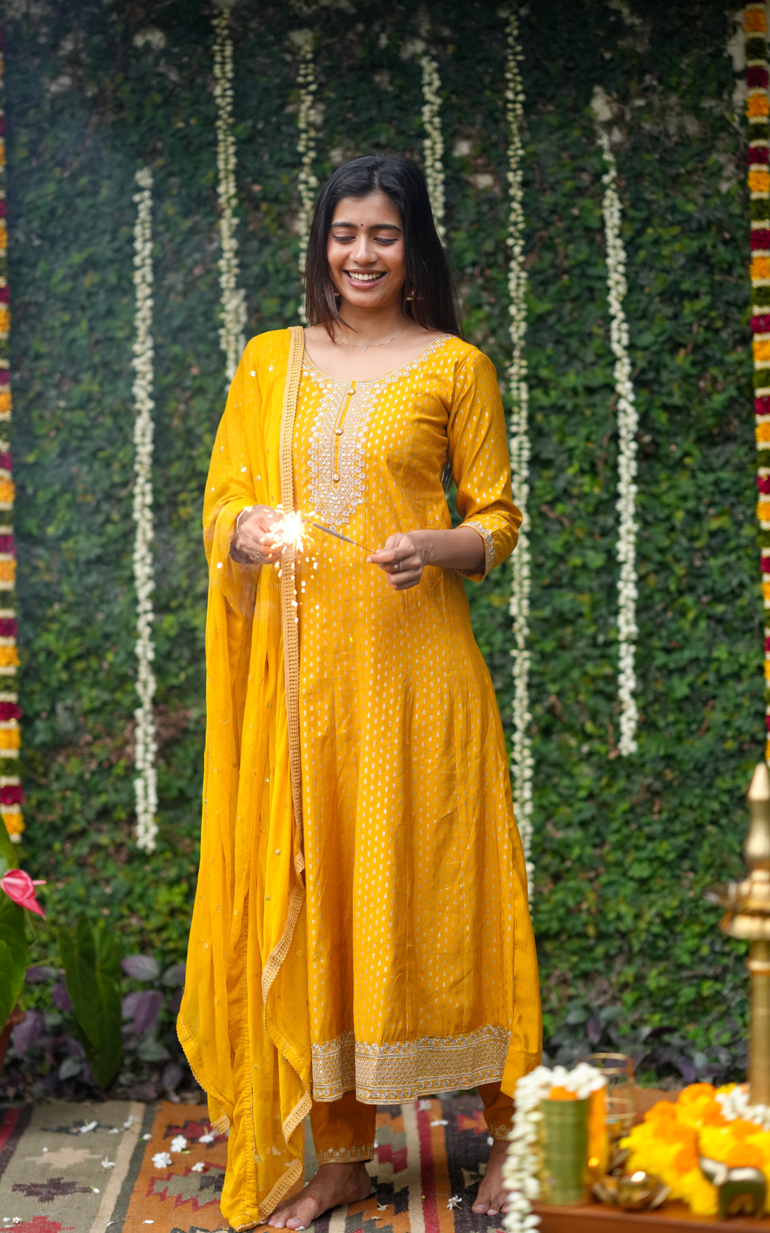 Suganthi B (Kurti+Pant+Dupatta)