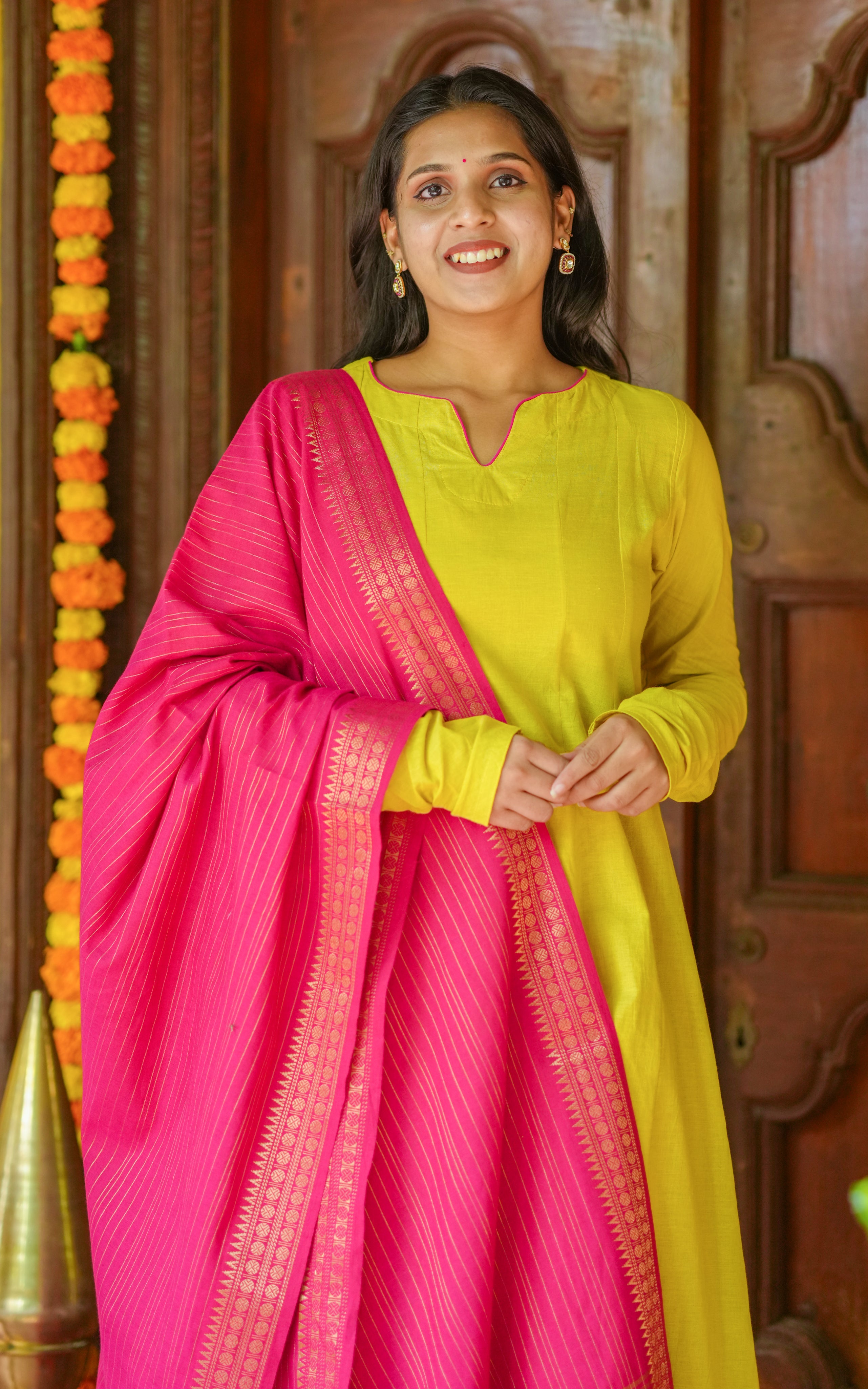 Menmozhi B (Kurti+Dupatta)