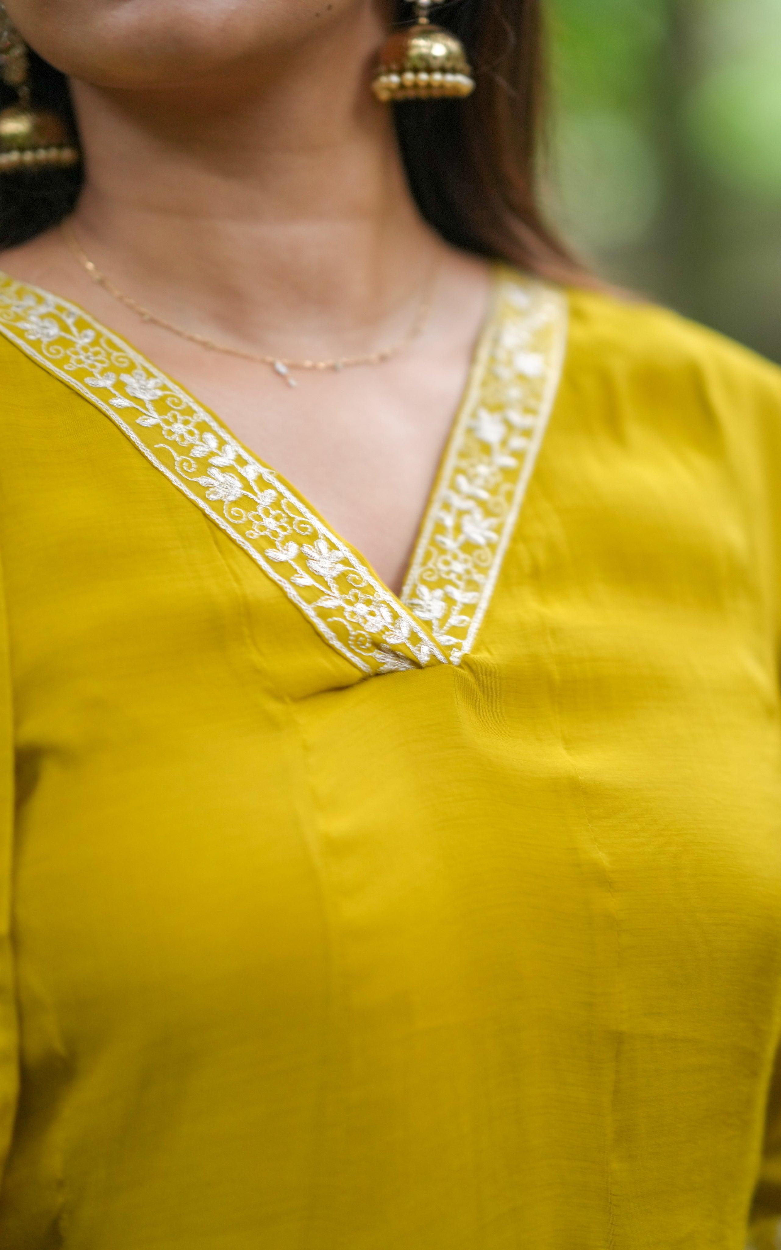 Simple ethnic wear