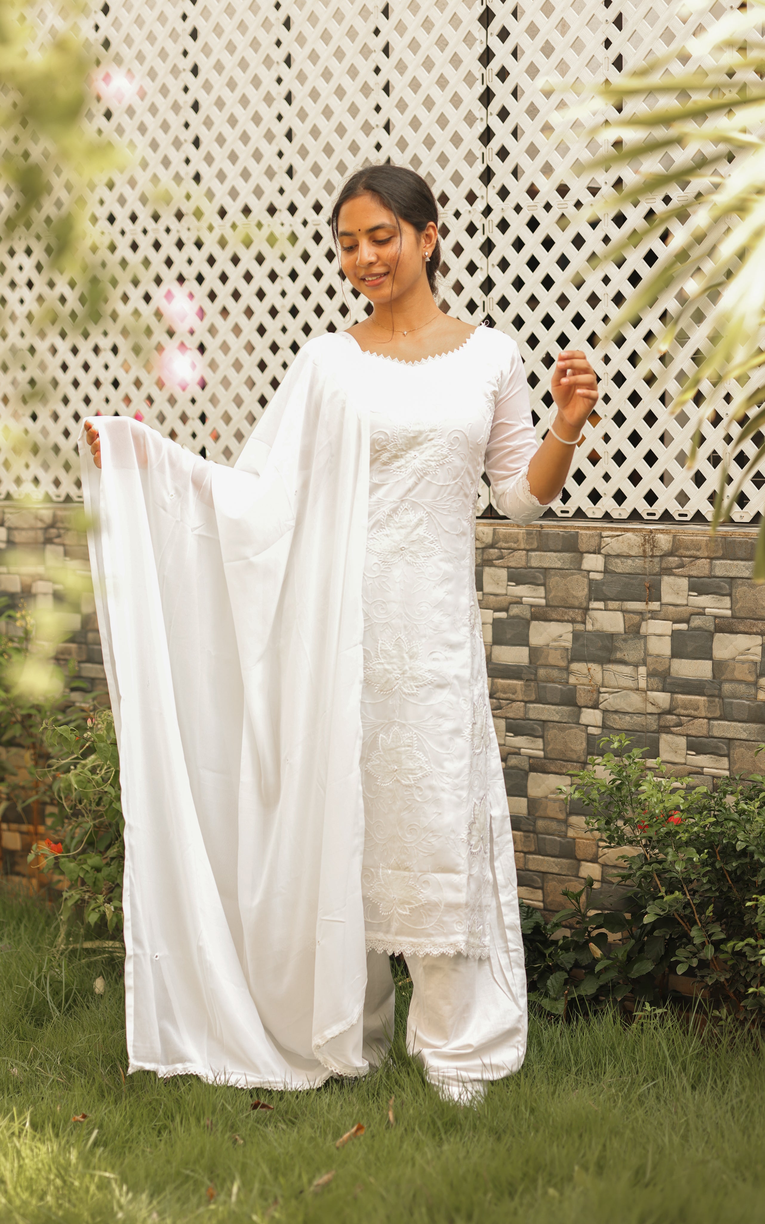 Sillunu Oru Kaadhal 8 (Kurti+Dupatta)