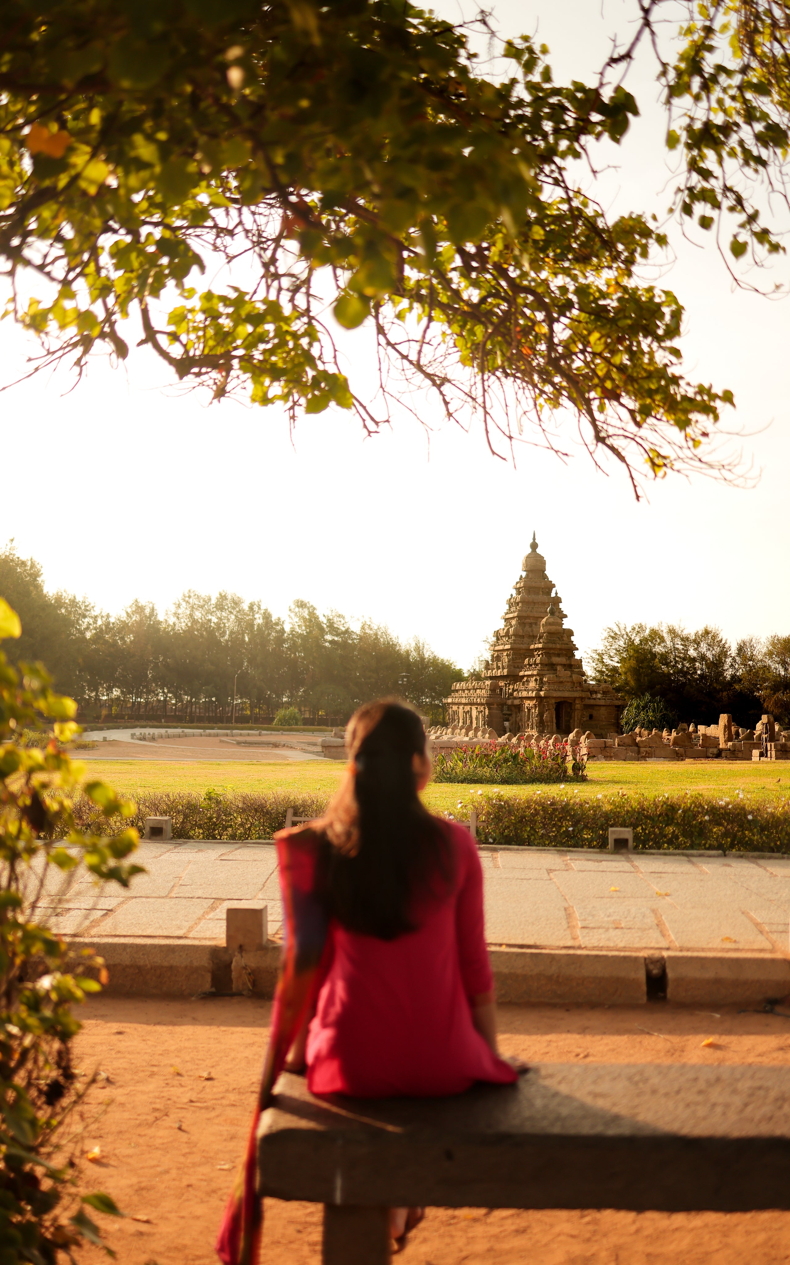 The designs are often inspired by the outfits worn by the characters in the movie, especially Shobhana.