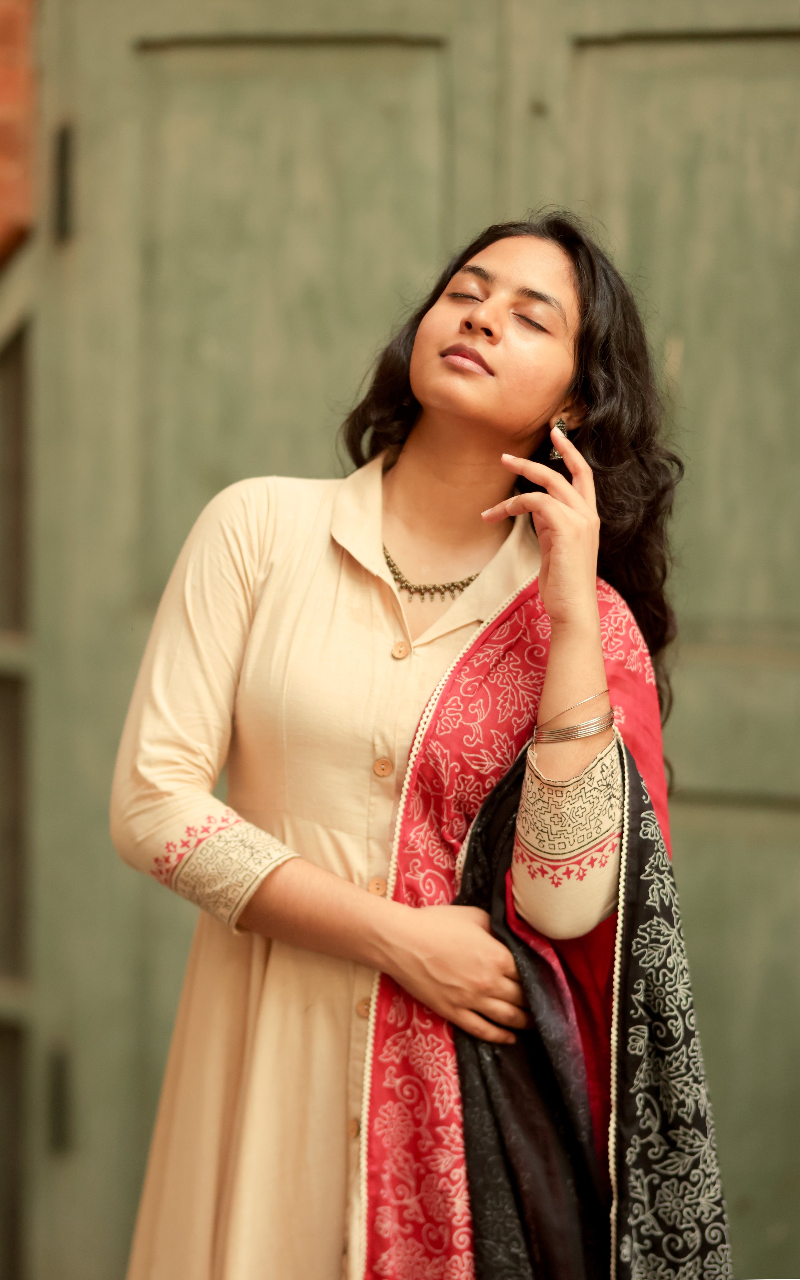 O Kadhal Kanmani outfit